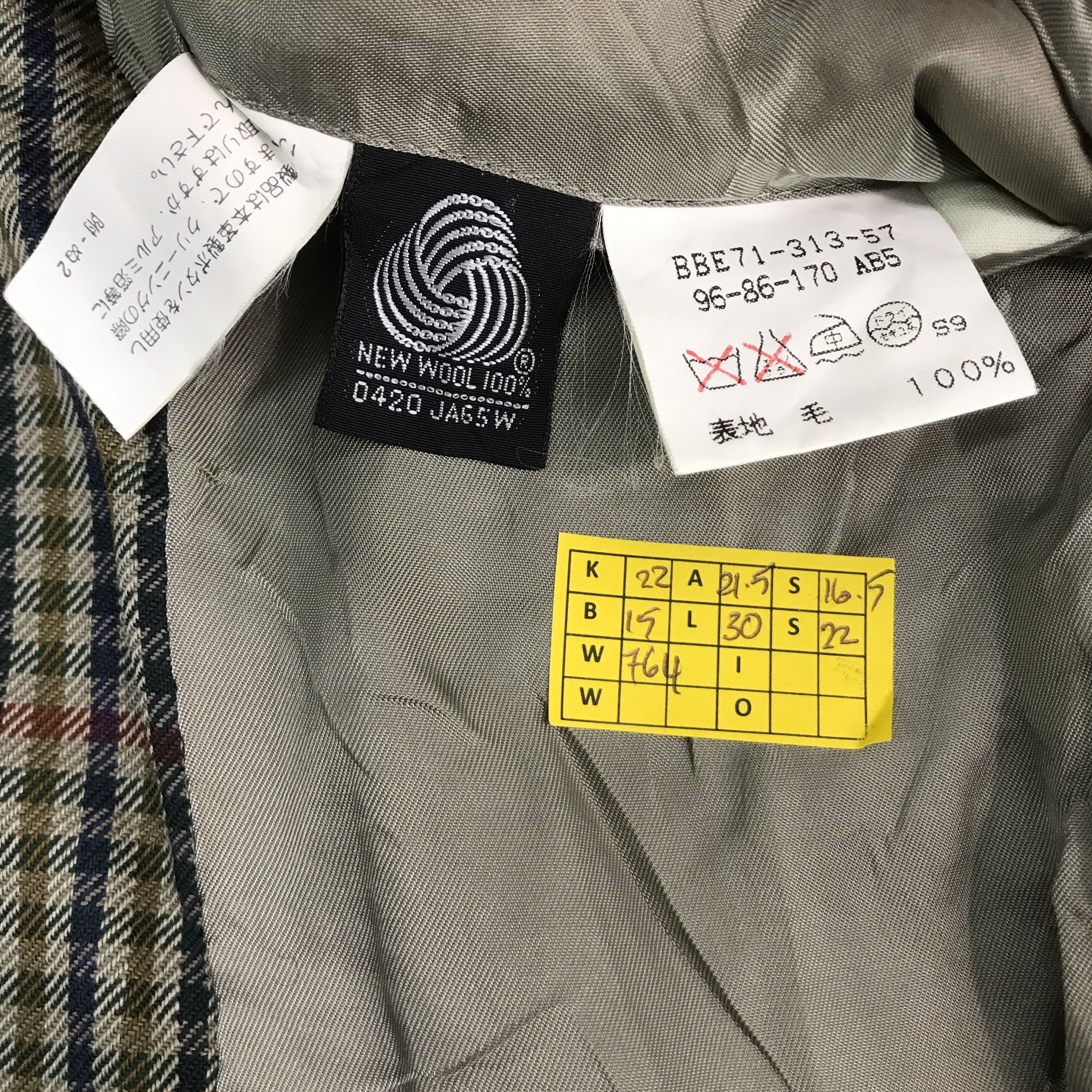 Burberry × Japanese Brand × Vintage burberrys flannel design Japan blazer coat jacket Size US L / EU 52-54 / 3 - 11 Thumbnail