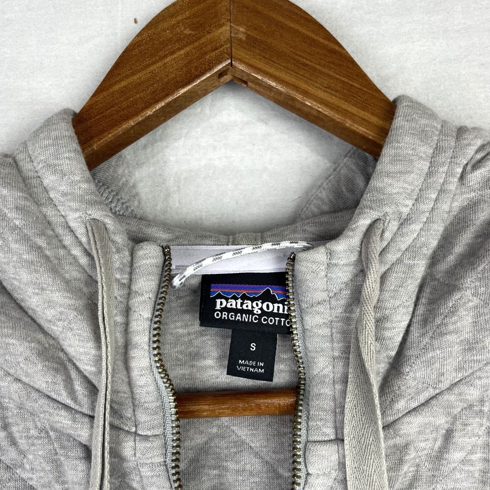 Patagonia Patagonia Hoodie Womens Small Gray Organic Cotton Full Zip Quilted Rugged Outdoor 25316 Size S / US 4 / IT 40 - 4 Thumbnail