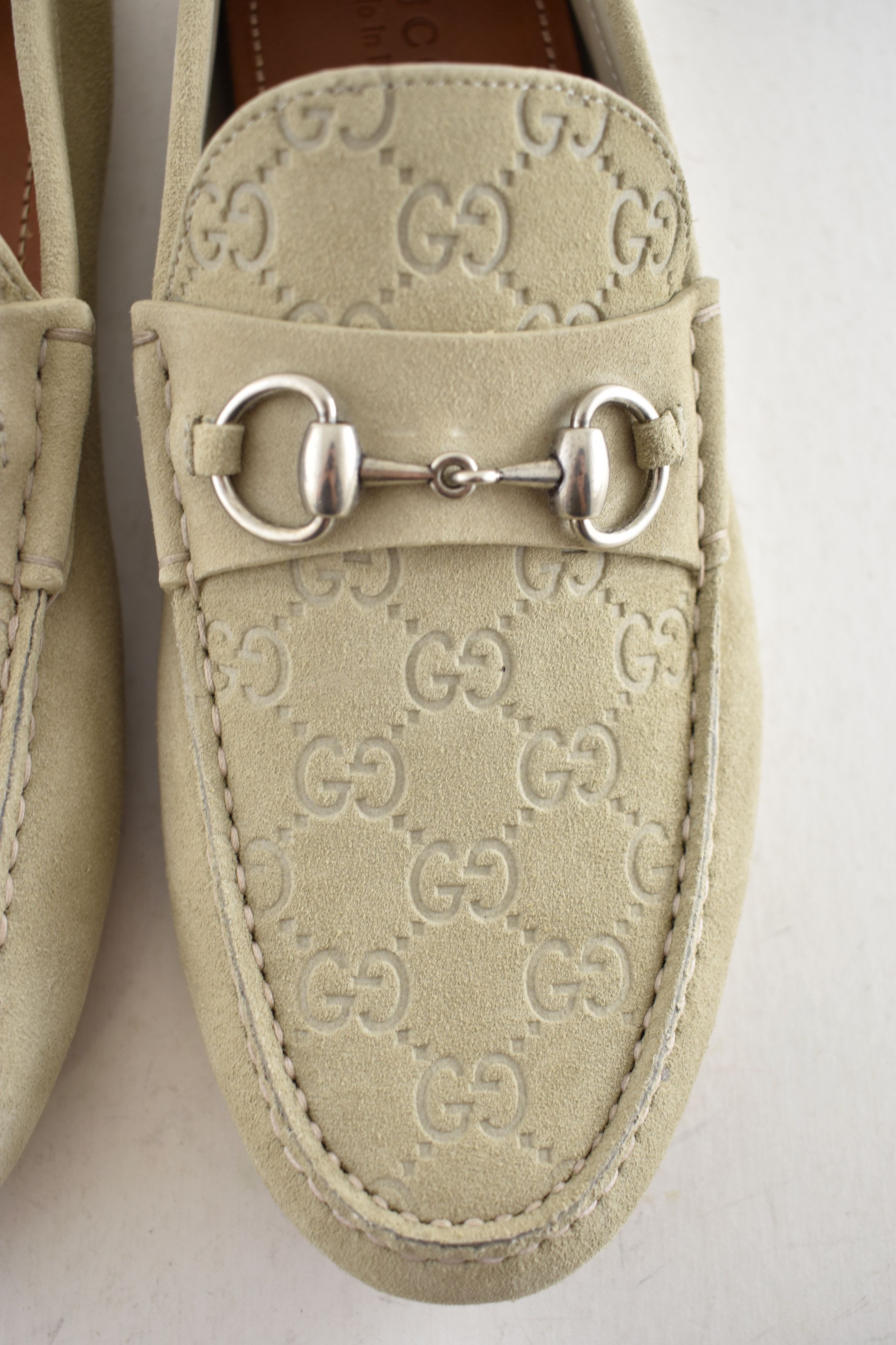 Gucci Gucci Oatmeal Suede Logo Horsebit Driver Loafer G 11 US 12 Size US 12 / EU 45 - 12 Thumbnail