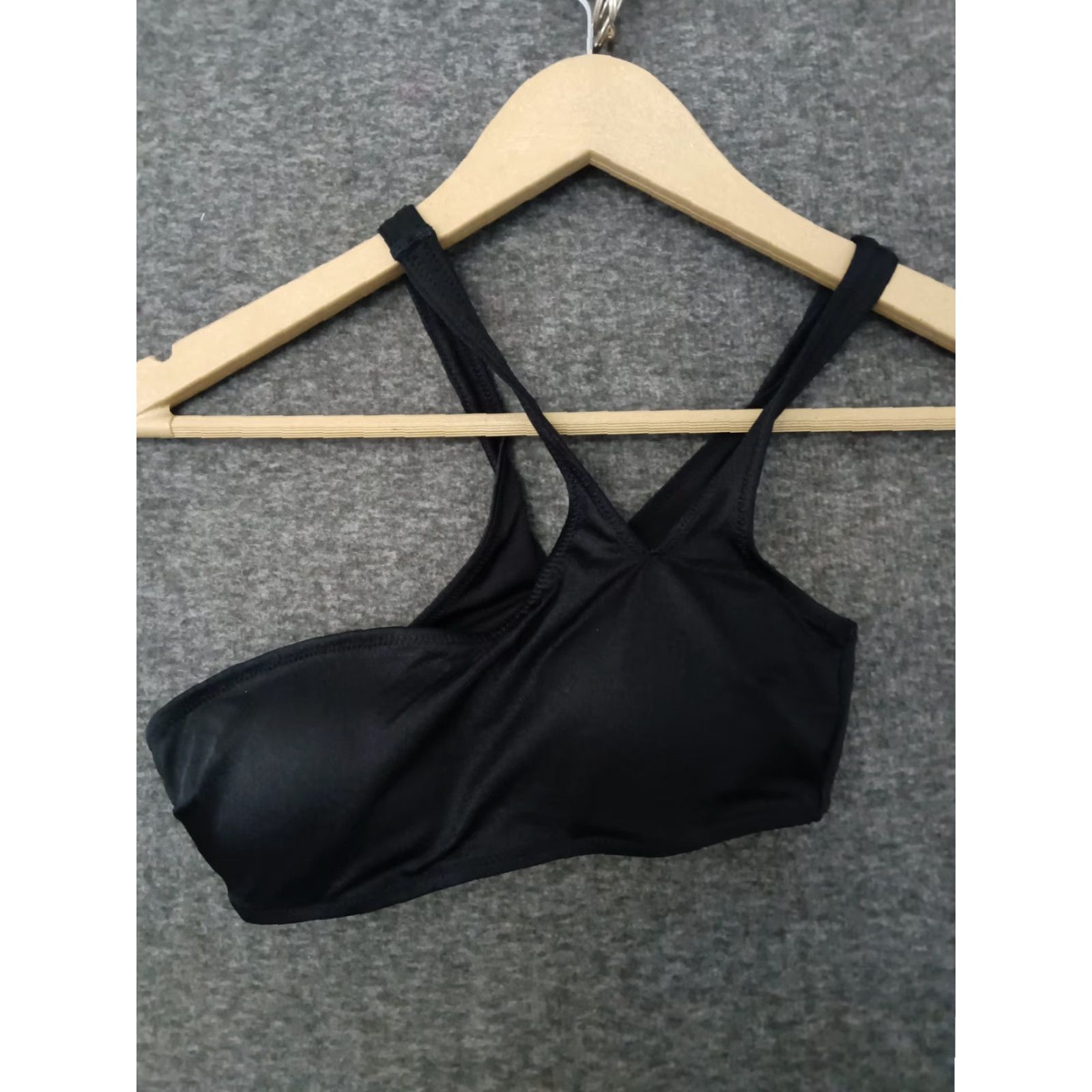 Victoria's Secret Victoria's Secret XS One Shoulder Double Wide Strap Black Bikini Top Swimsuit Size XS / US 0-2 / IT 36-38 - 2 Thumbnail
