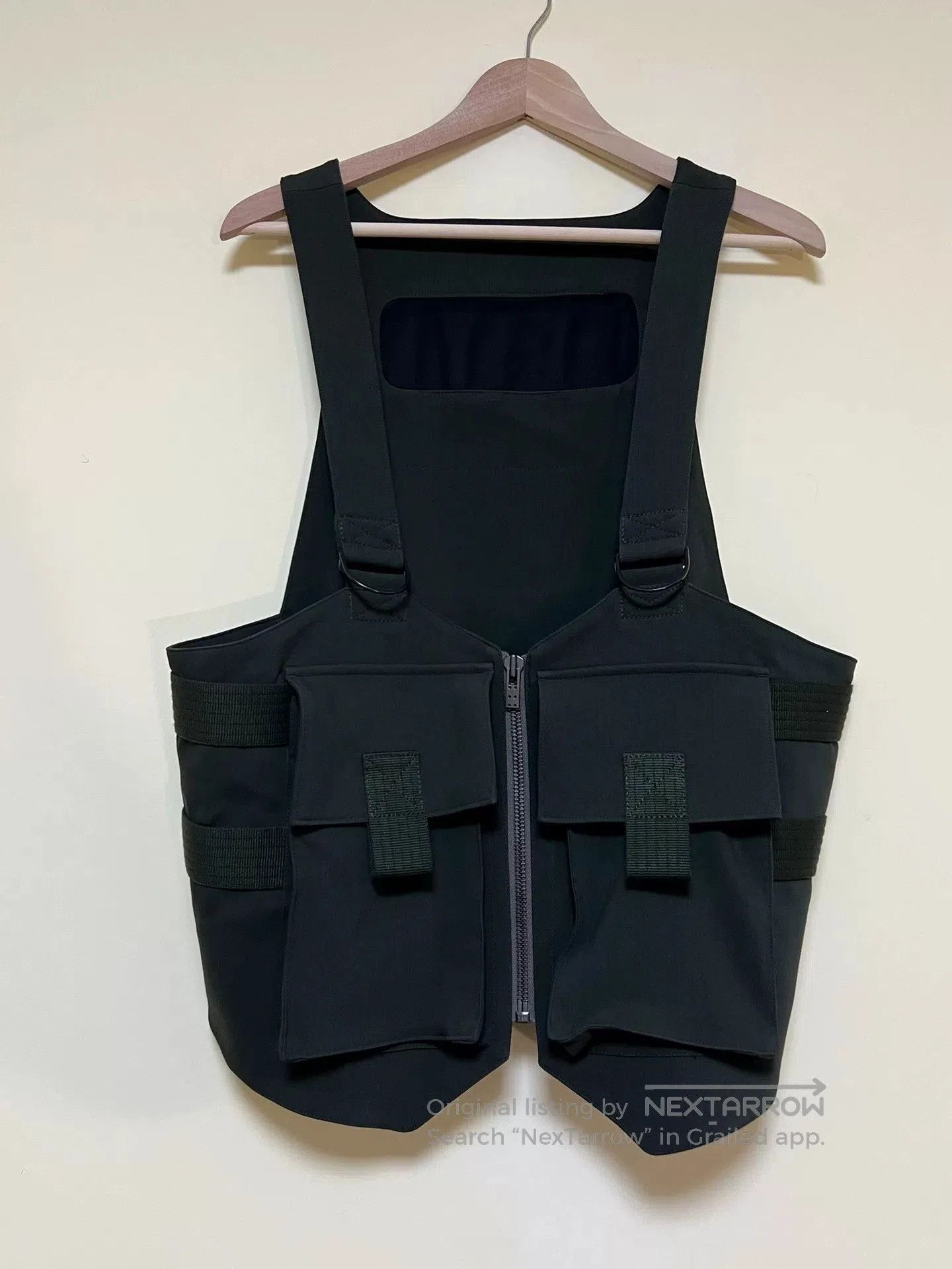 Devoa Stylish Tactical Vest for Versatile Outfits. Size US M / EU 48-50 / 2 - 1 Thumbnail