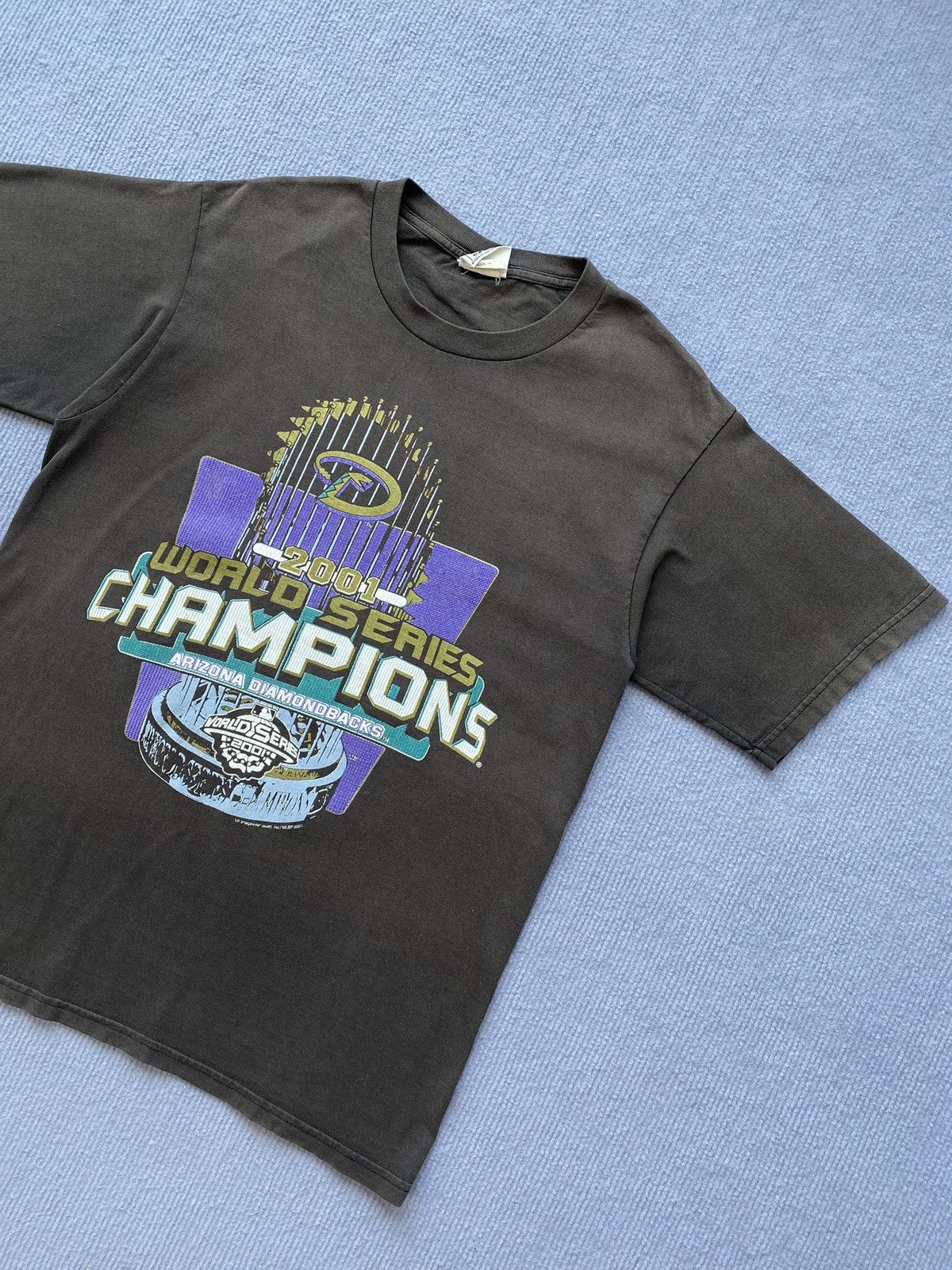 Lee Faded Black 2001 World Series Champions Arizona Diamondbacks Size US M / EU 48-50 / 2 - 2 Thumbnail