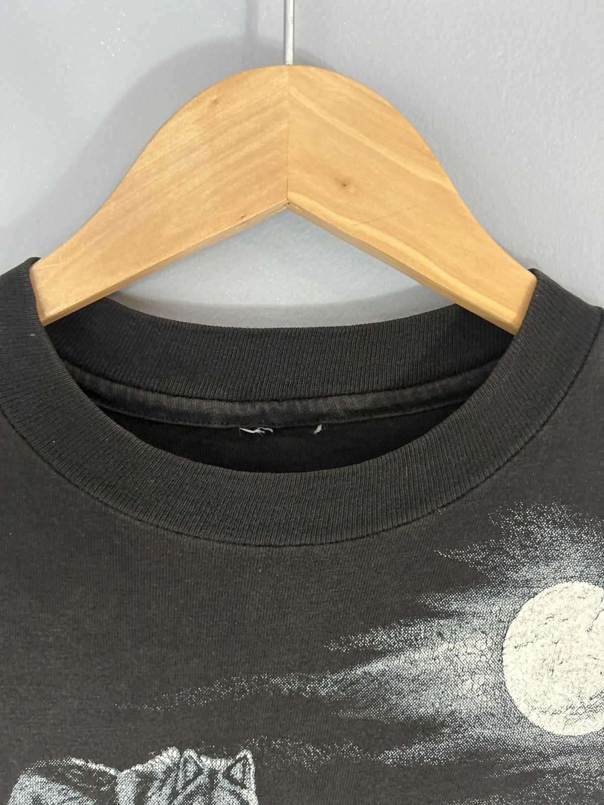 Vintage Vintage 1994 Harlequin Nancy Blauer Wolf All Over Print Tee Size US L / EU 52-54 / 3 - 6 Thumbnail