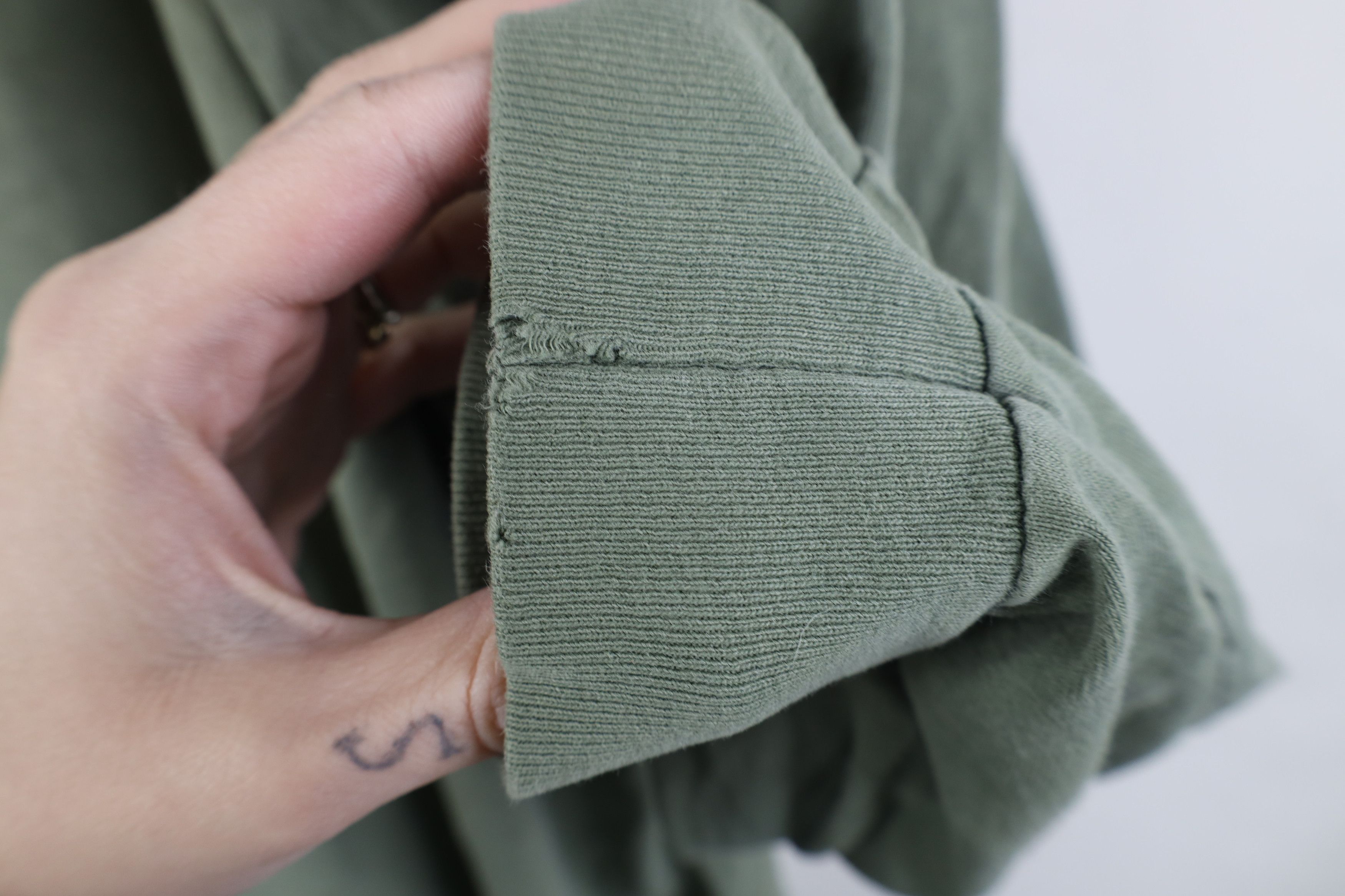 Vintage Vintage 90s Lion EE Long Sleeve T-Shirt Green Cotton Size US XL / EU 56 / 4 - 11 Thumbnail