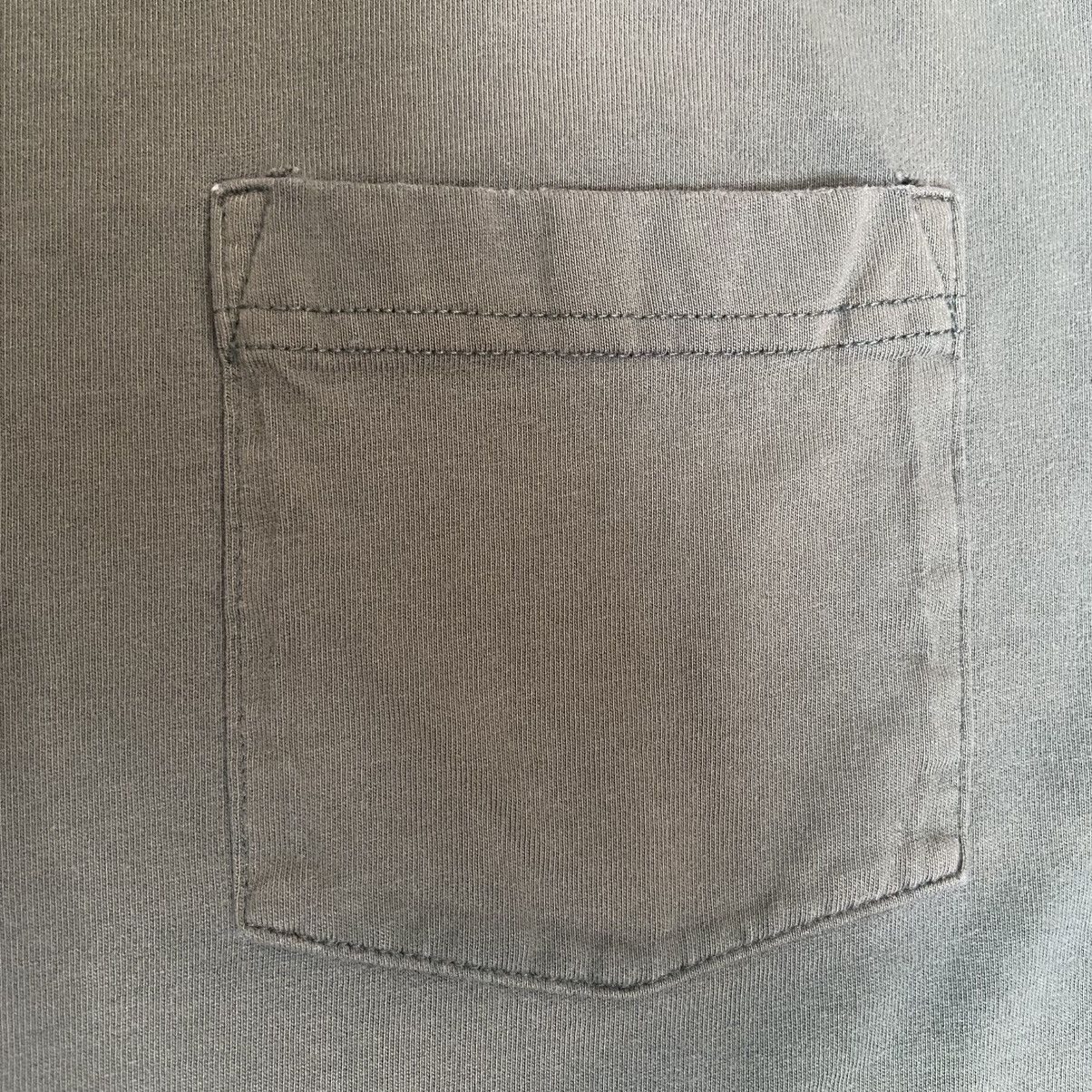 L.L. Bean L.L. Bean Traditional Fit Front Pocket Distressed T-Shirt L Size US L / EU 52-54 / 3 - 5 Thumbnail