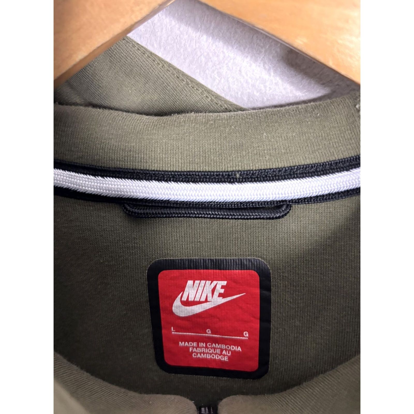 Nike Nike Hoodie Men L Green Full Zip Athletic Jacket Pockets Swoosh Logo Size US L / EU 52-54 / 3 - 4 Thumbnail