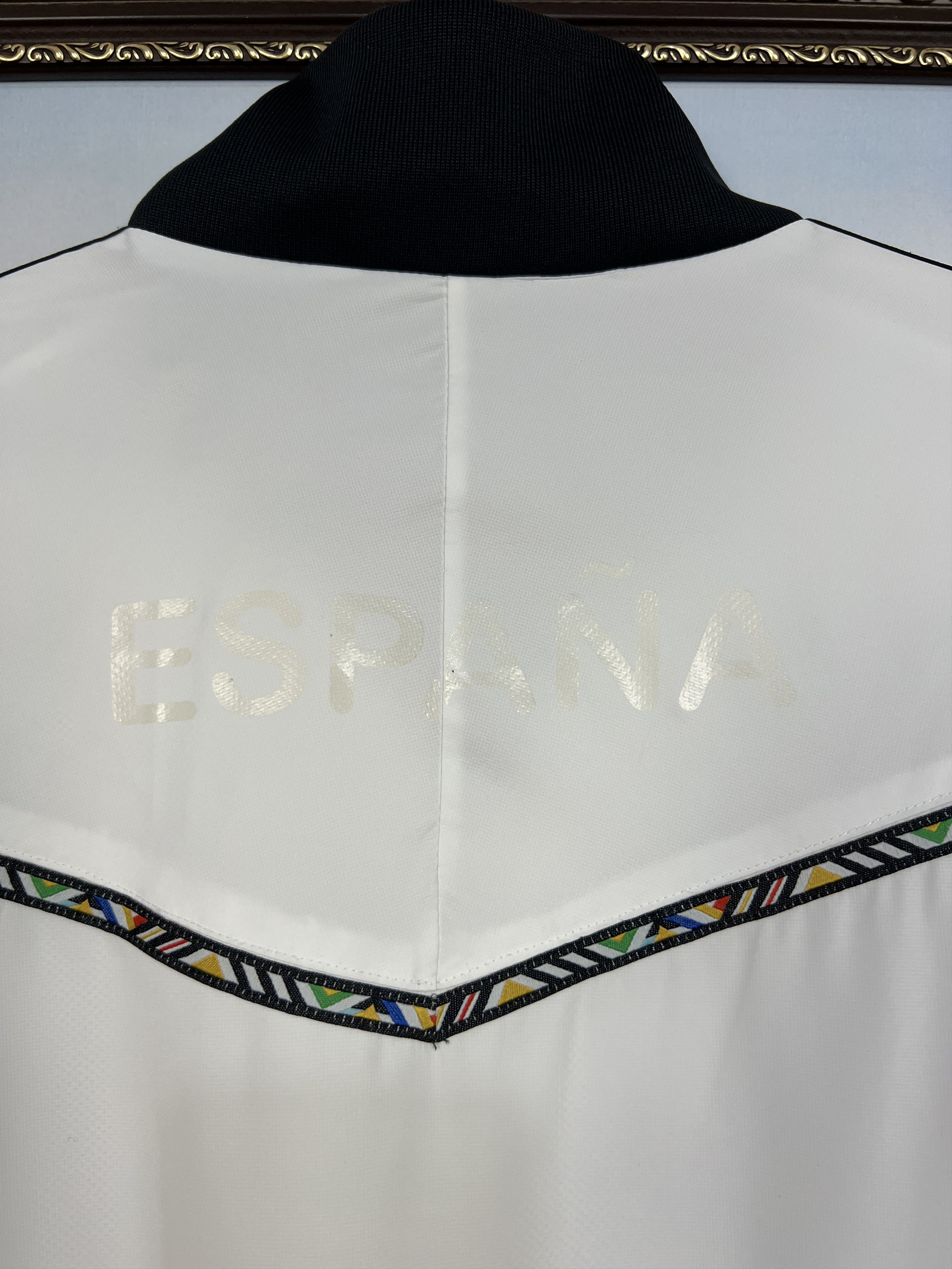Adidas Vintage Adidas Spain White Football Jacket Soccer Track Top Size US M / EU 48-50 / 2 - 16 Thumbnail