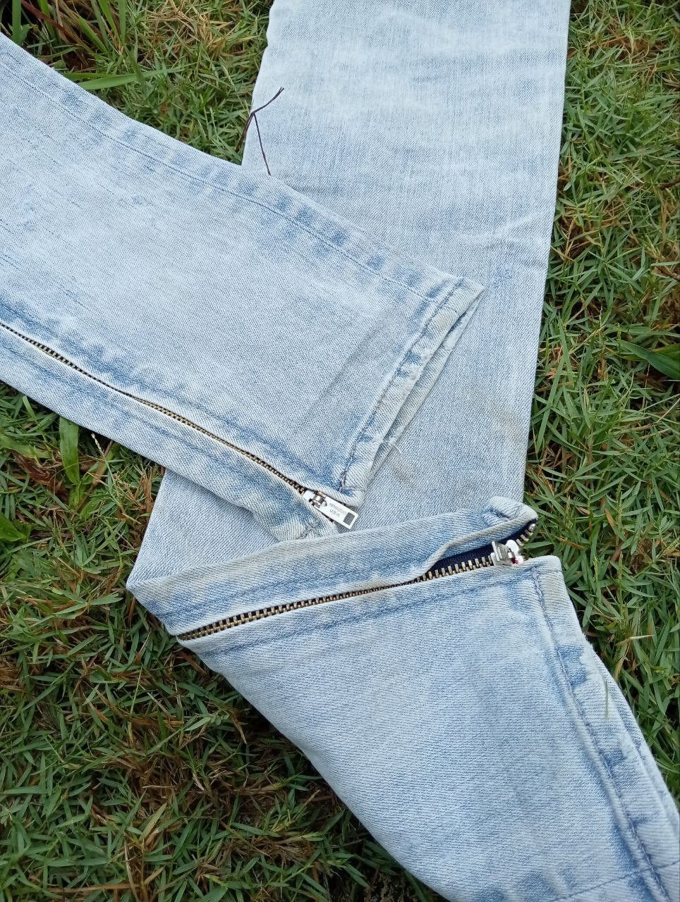GOSTAR DE FUGA Gostar De Fuga Japan Ankle Zip Distressed Jeans Size US 33 - 13 Thumbnail