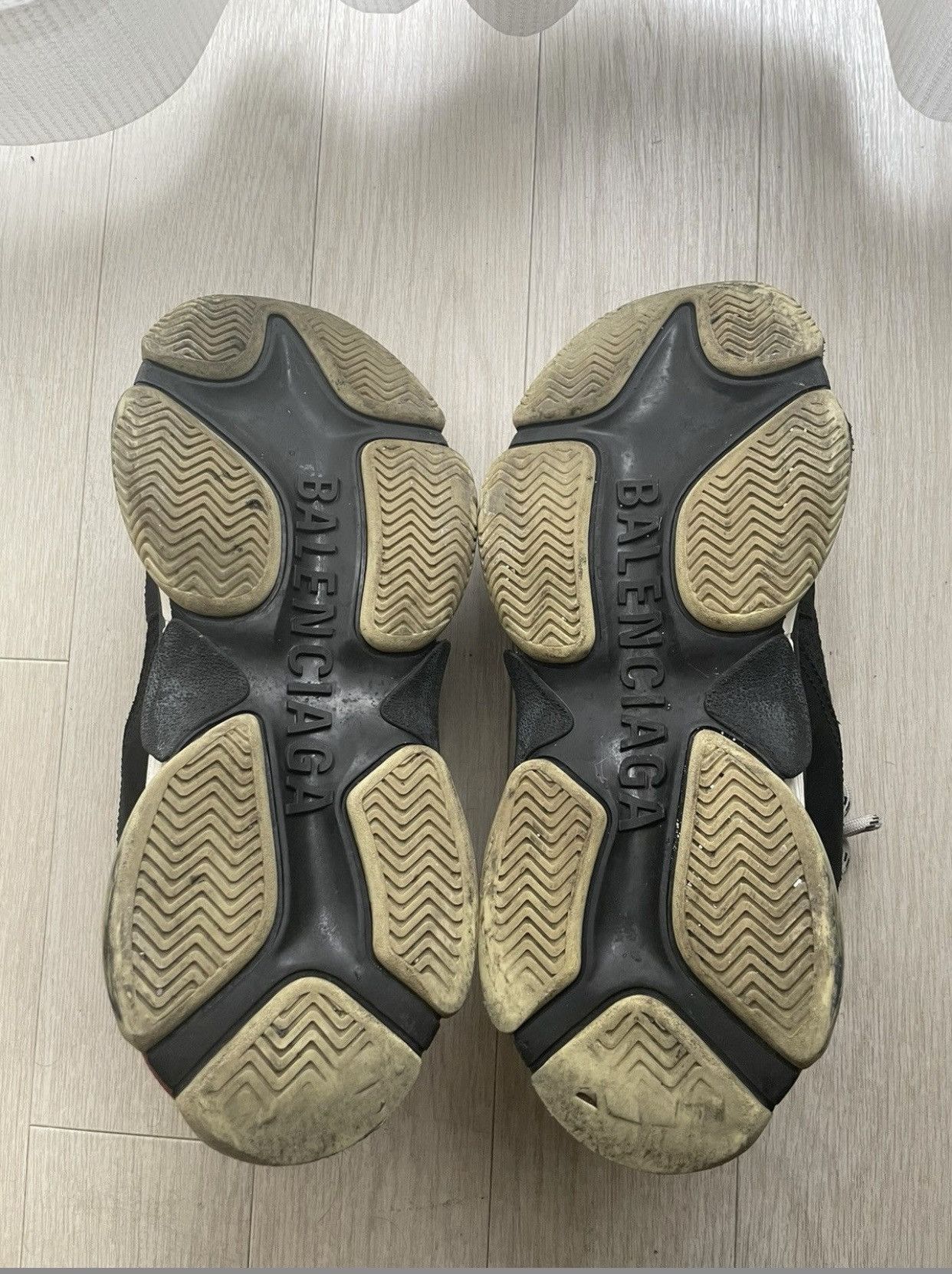 Balenciaga Balenciaga Triple s Bred Size US 8 / EU 41 - 4 Thumbnail
