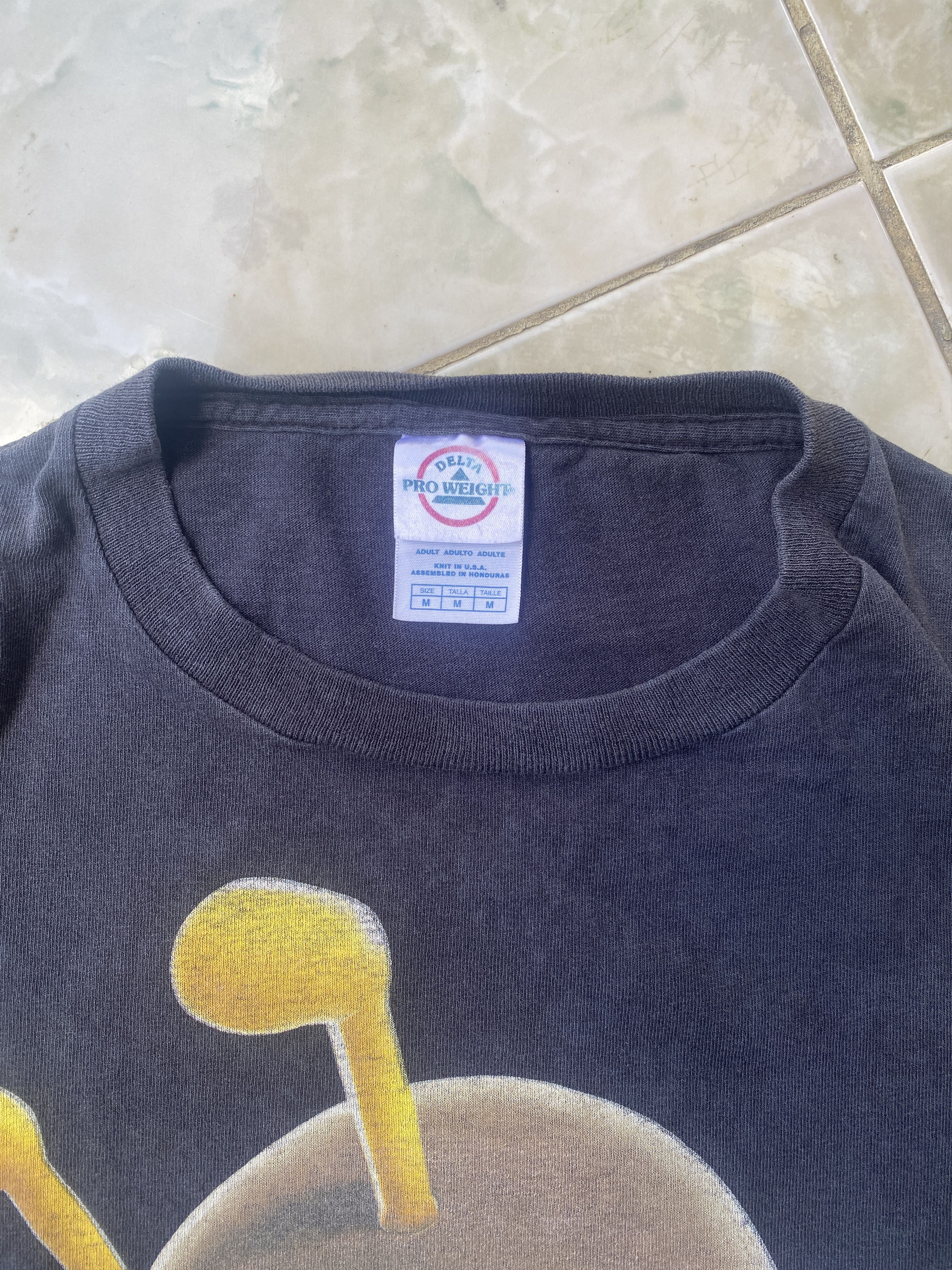 Nintendo Vintage Super Mario Galaxy Bee Nintendo Promo Graphic Tee Size US M / EU 48-50 / 2 - 7 Thumbnail
