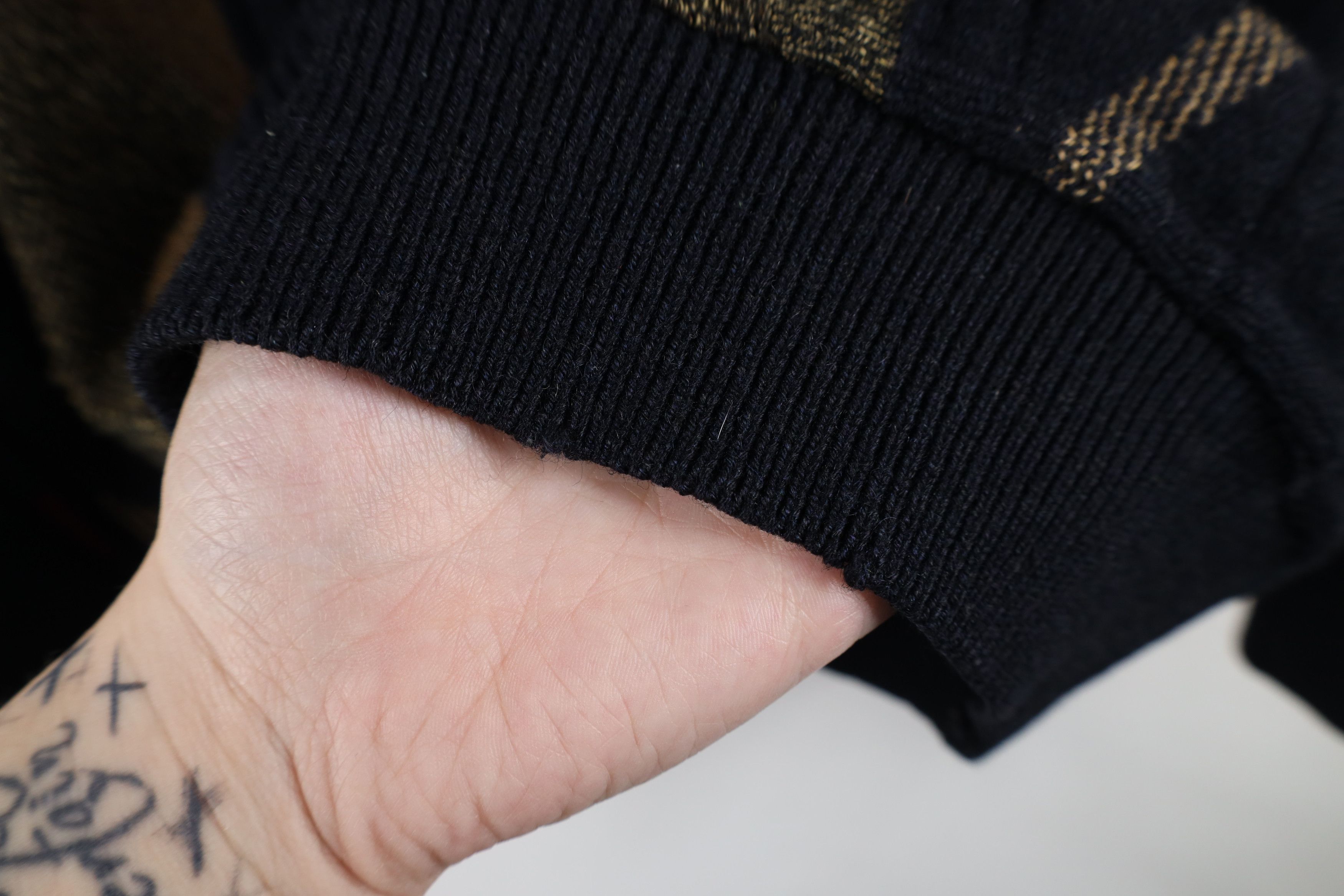 Vintage Vintage 90s Coogi Style Wool Blend Knit Dad Sweater Size US M / EU 48-50 / 2 - 7 Thumbnail
