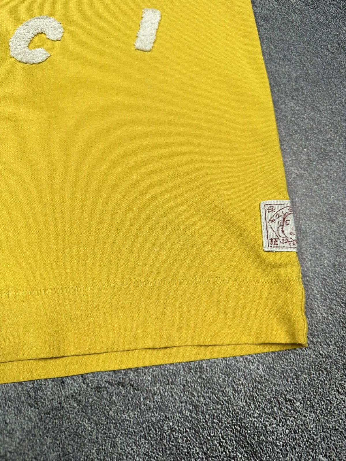 Evisu × Japanese Brand × Vintage EVISU vintage T shirt logo yellow Tee Size US L / EU 52-54 / 3 - 11 Thumbnail