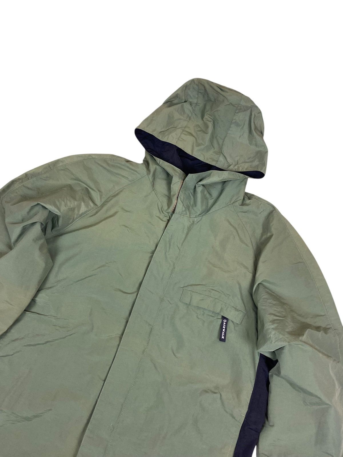 Airwalk Vintage Airwalk Green Hooded Windbreaker Size US L / EU 52-54 / 3 - 4 Thumbnail