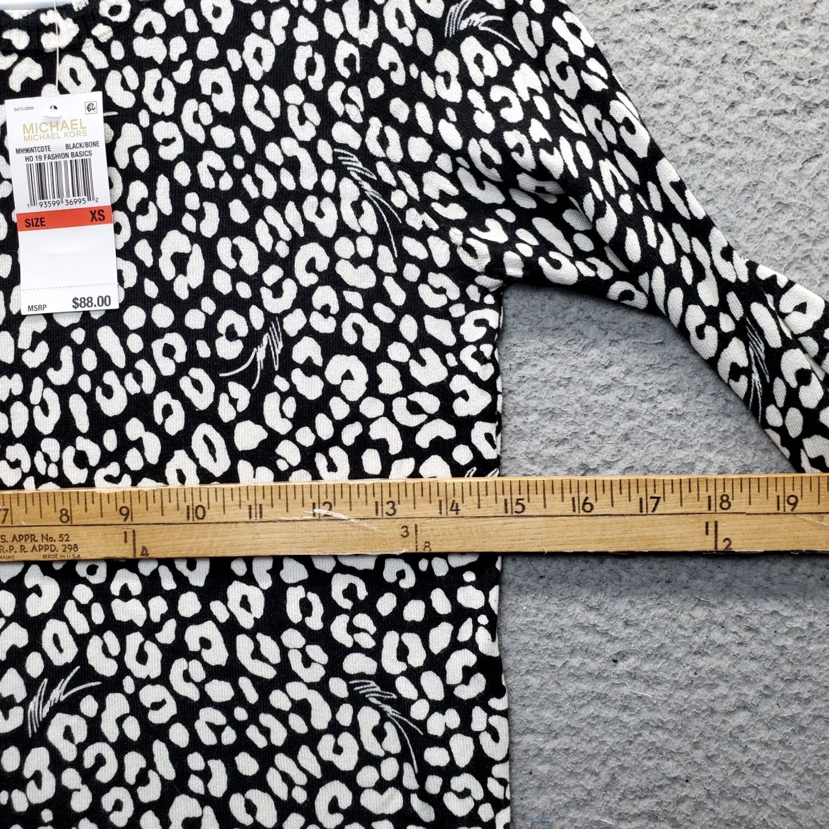 Michael Kors Michael Kors Sweater Womens XS Multi Leopard Print Crew Neck Pullover MH96NTCDTE Size XS / US 0-2 / IT 36-38 - 4 Thumbnail