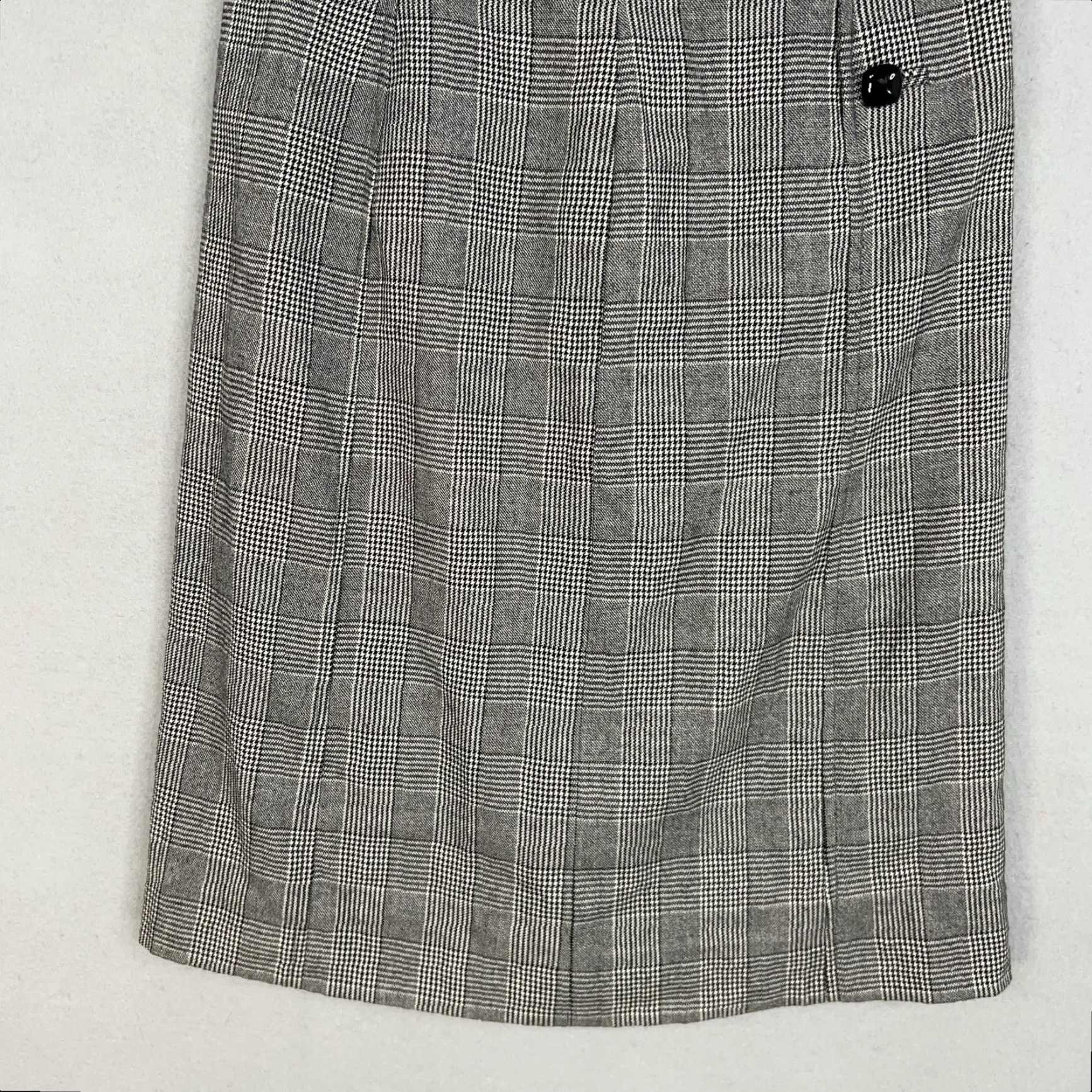 Banana Republic Banana Republic Skirt Womens 8 Gray Glen Plaid Wool Academia Modest Knee Length A-Line Womens Size 30" / US 8 / IT 44 - 3 Thumbnail