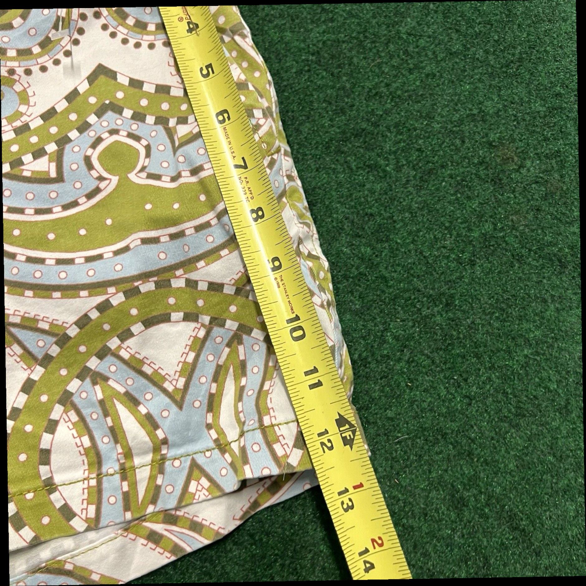 J.Crew J. Crew Chino Shorts Green Paisley Print Size 8 Summer Outdoors Walking Size 30" / US 8 / IT 44 - 8 Thumbnail