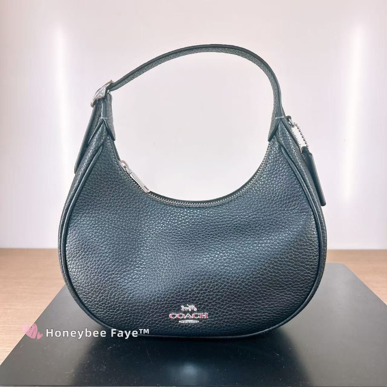 Coach Emily Shoulder Bag CDW87 Size ONE SIZE - 1 Thumbnail