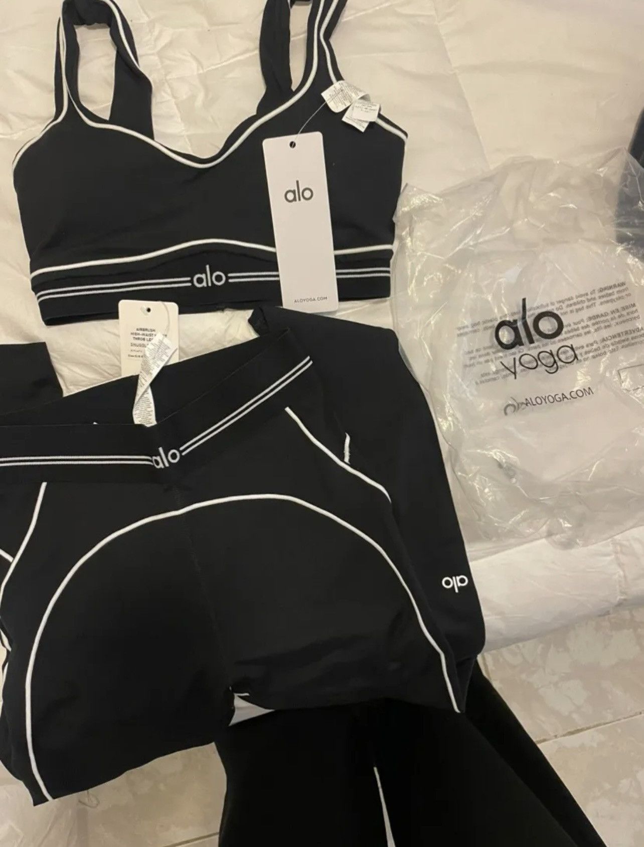 Alo Yoga Alo set Size S / US 4 / IT 40 - 2 Thumbnail