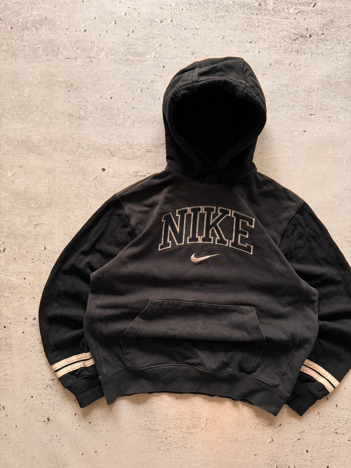 Nike × Vintage NIKE VINTAGE CENTER LOGO OVERSIZE BOXY HOODIE Size US M / EU 48-50 / 2 - 2 Thumbnail