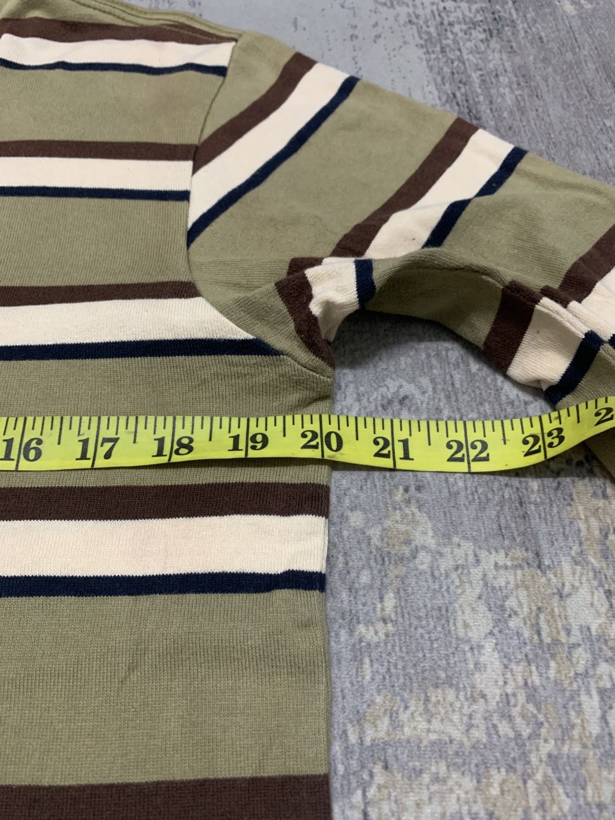 Japanese Brand VINTAGE LONG SLEEVE UNIQLO GRUNGE STRIPE TEE Size US M / EU 48-50 / 2 - 7 Thumbnail