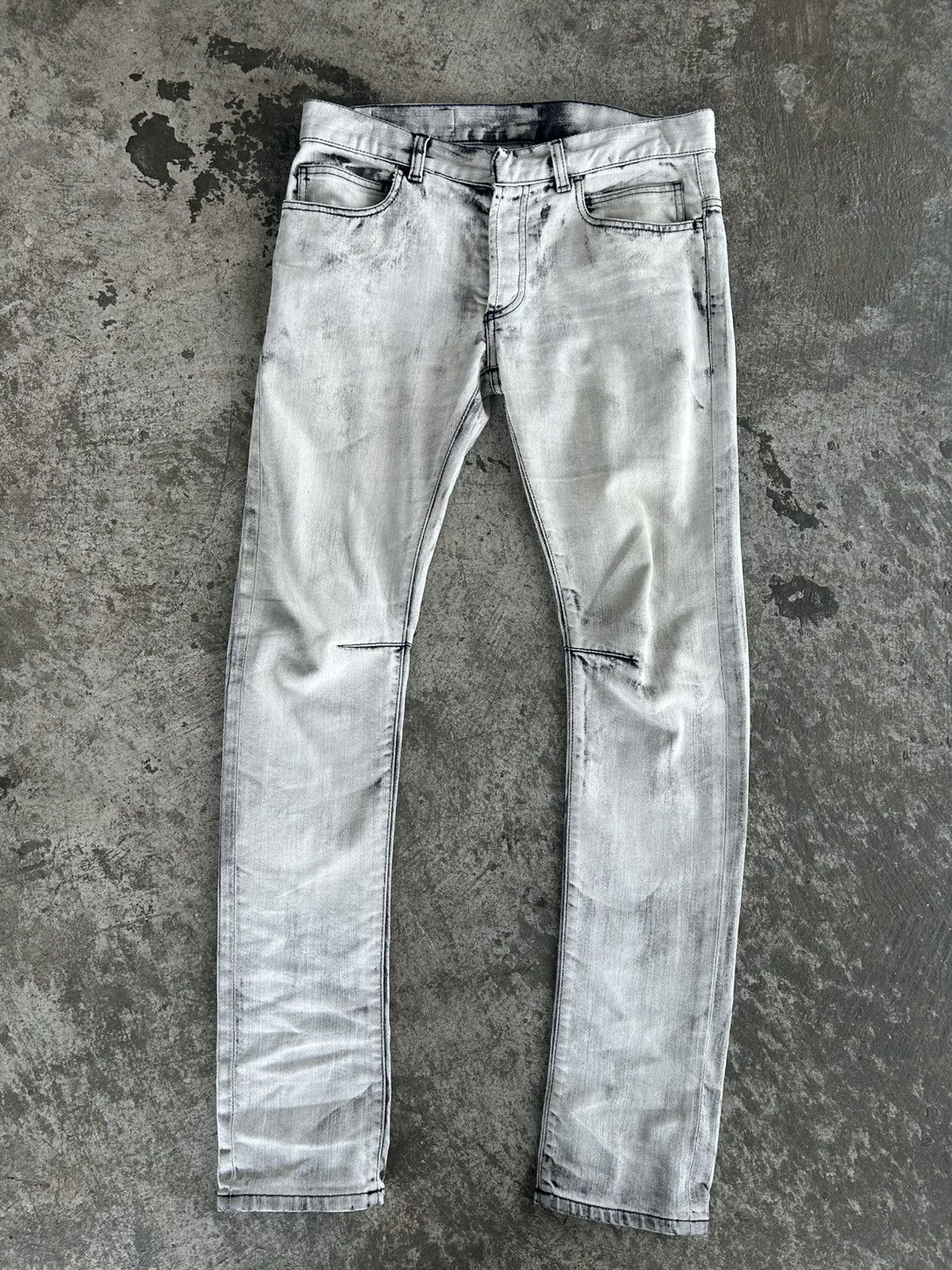 Balmain Homme SS11 シルバーコーティング　デニム　W31 Balmain Decarnin Balmain Homme SS11 Distressed Eagle Coin Denim
