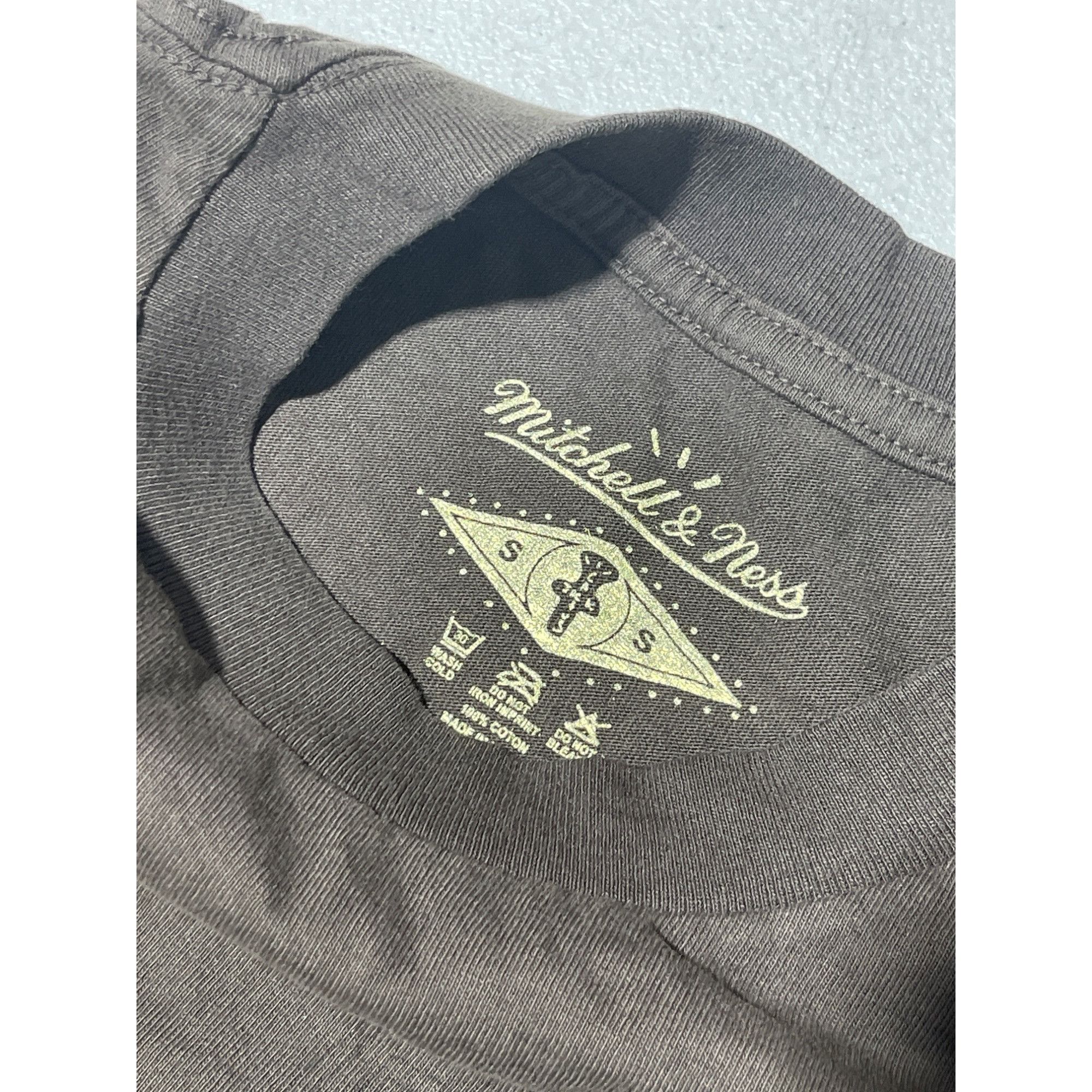 Mitchell & Ness × Travis Scott TRAVIS SCOTT CACTUS JACK x MITCHELL & NESS x TIGERS TEE SZ S Size US S / EU 44-46 / 1 - 5 Thumbnail
