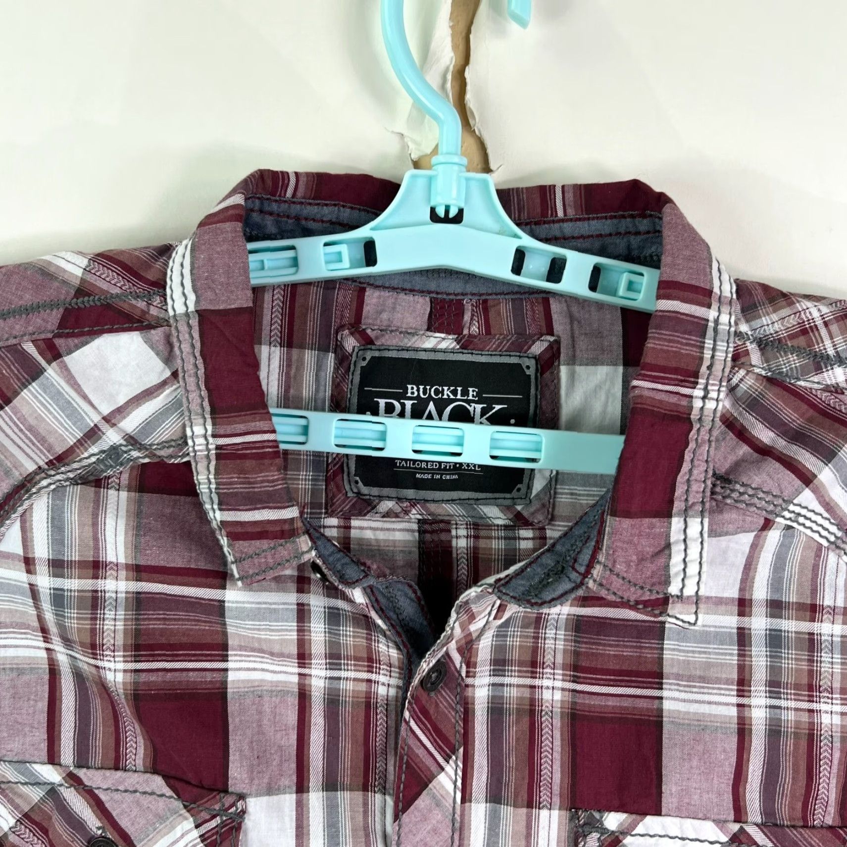 Buckle Black Buckle Black Long Sleeve Plaid Tailored Fit Shirt Mens 2XL Maroon Buckle Black Shirt Men 2XL Plaid Tailored Fit Button-Up Casual Western Modern Size US XXL / EU 58 / 5 - 4 Thumbnail
