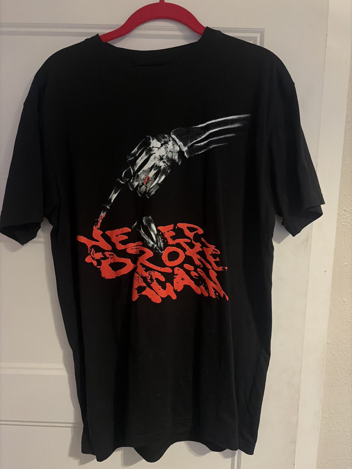 Vlone x Never Broke Again Bones Tee Black T-shirts Size US M / EU 48-50 / 2 - 5 Thumbnail