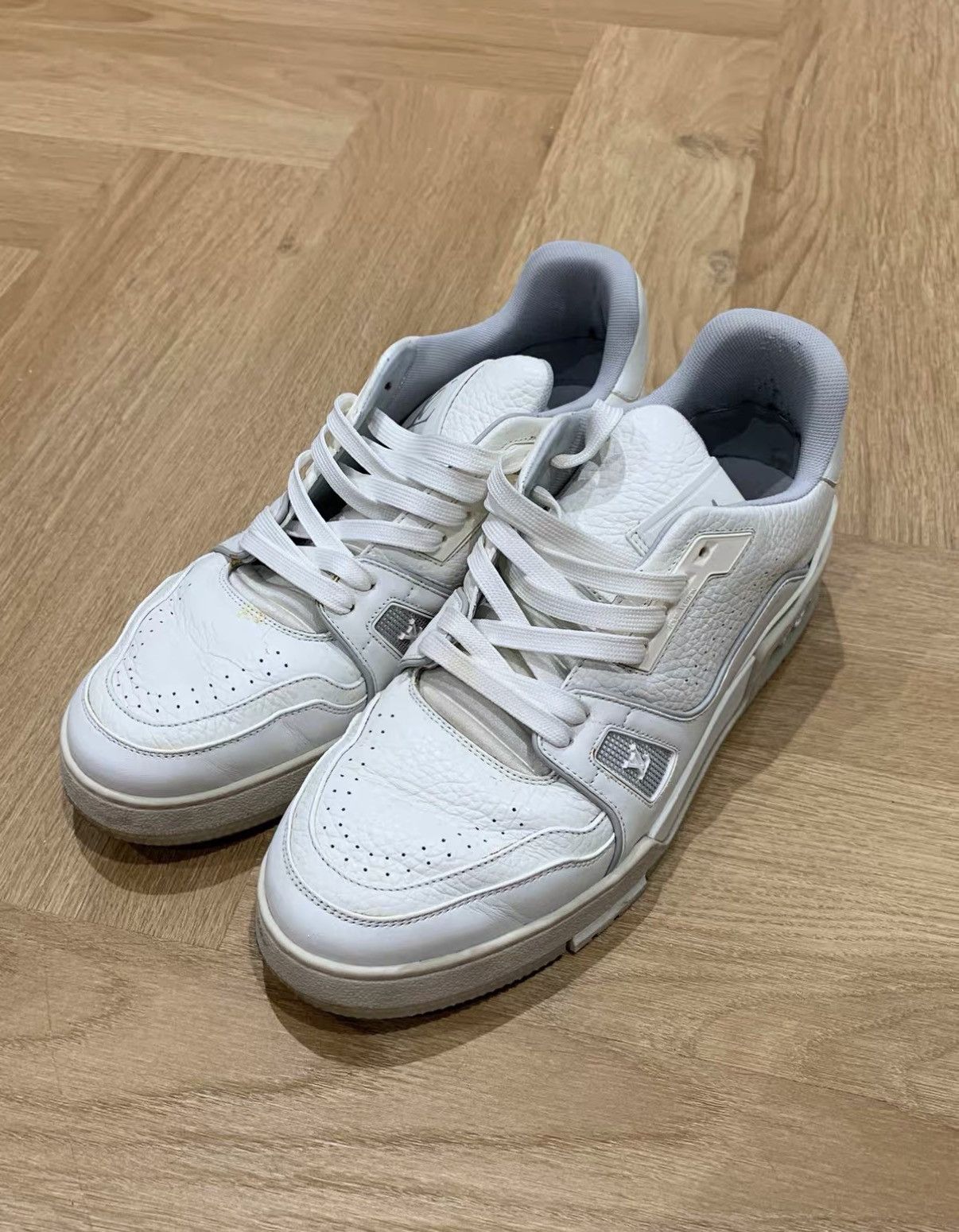 Louis Vuitton Louis Vuitton Trainer White Cement J42 Size US 7.5 / EU 40-41 - 1 Thumbnail