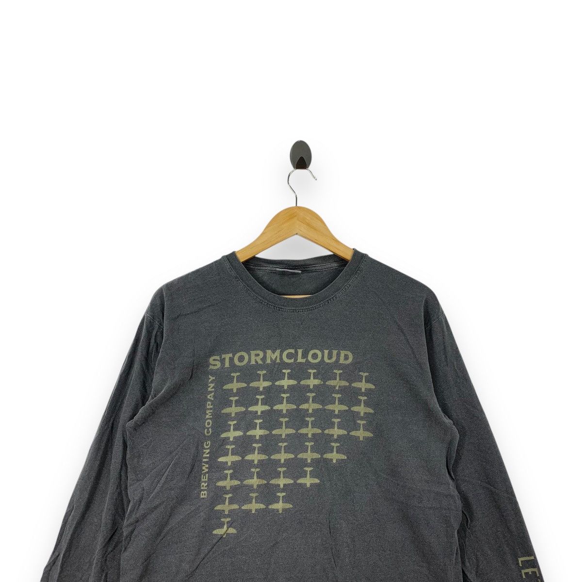 Other STORMCLOUD BREWING COMPANY Let It Pour Tee Shirt Top Size US M / EU 48-50 / 2 - 2 Thumbnail