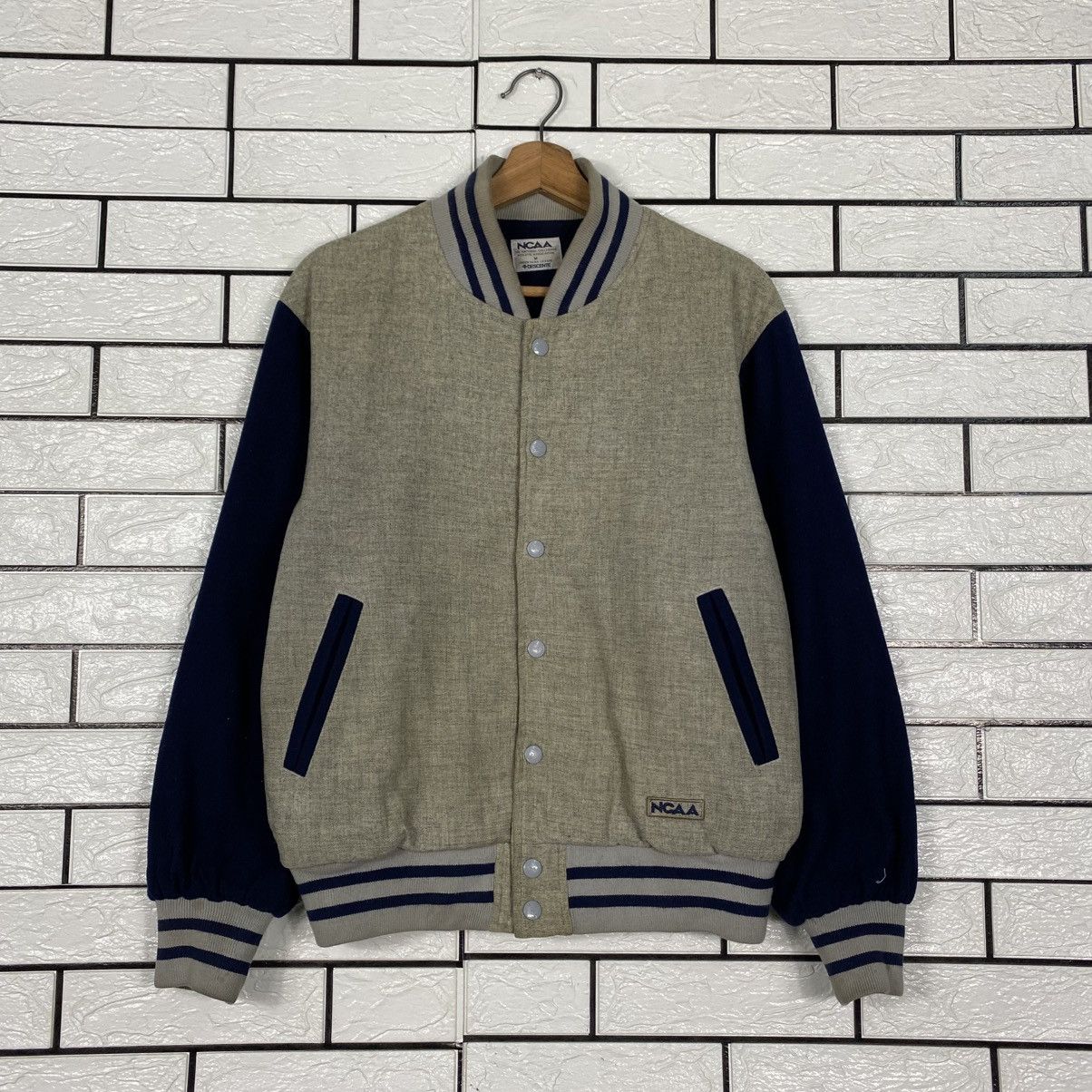 Japanese Brand Vintage Varsity Jacket Ncaa Descente Size US M / EU 48-50 / 2 - 2 Thumbnail