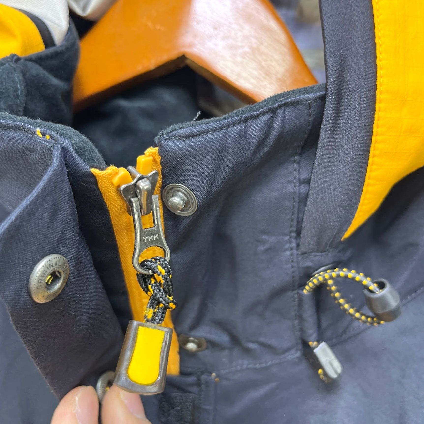 Vintage VINTAGE L.L. Bean Gore Tex Mountain Guide XCR Shell Jacket Womens XL Yellow Size XL / US 12-14 / IT 48-50 - 4 Thumbnail