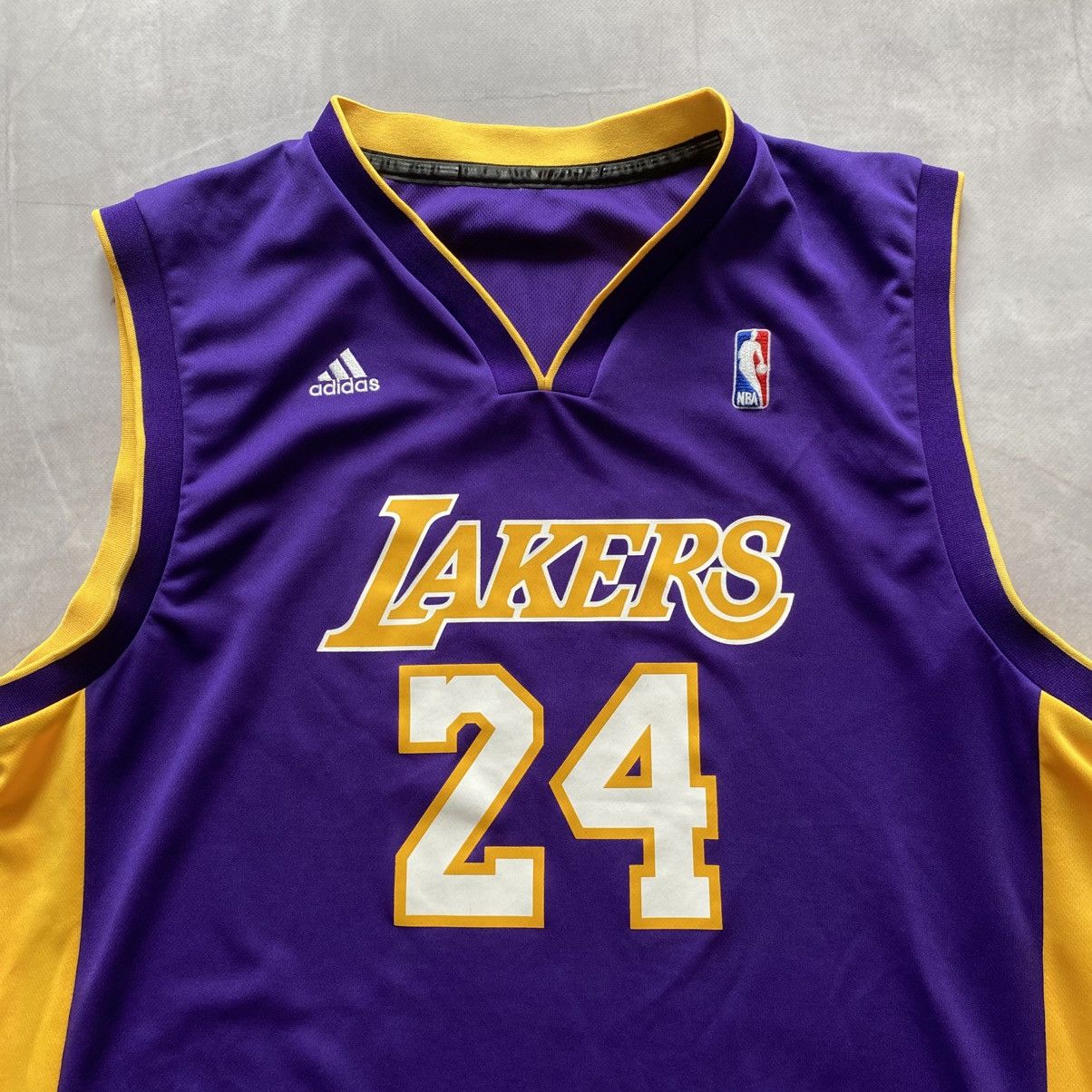 Adidas × NBA × Vintage Adidas NBA Los Angeles Lakers #24 Bryant Jersey Size L Size US L / EU 52-54 / 3 - 3 Thumbnail