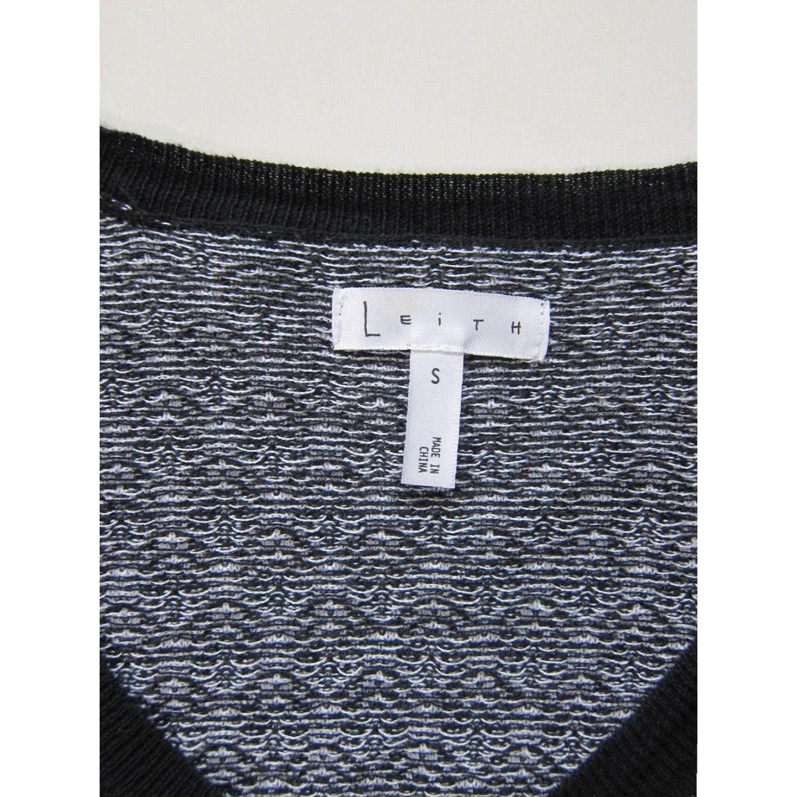 Vintage Leith Sweater Women S Black Cotton V-Neck Lightweight Knit Pullover 100% Cotton All Seasons Long Sleeve Tops Autumn Winter Black S Womens Size S / US 4 / IT 40 - 3 Thumbnail