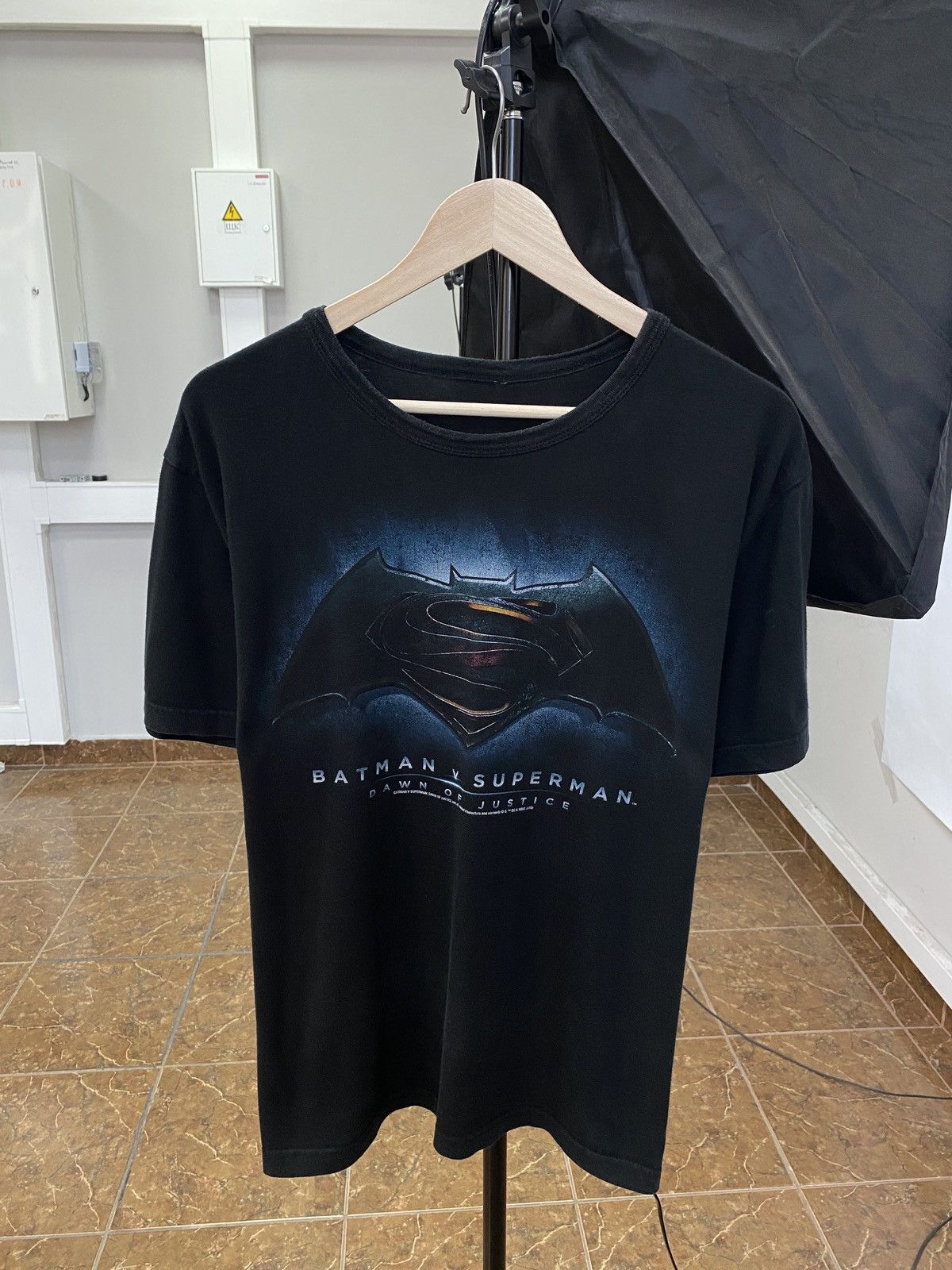 DC Comics Vintage Batman Superman 2016 Joker t-shirt Y2K cw21 Size US L / EU 52-54 / 3 - 1 Thumbnail