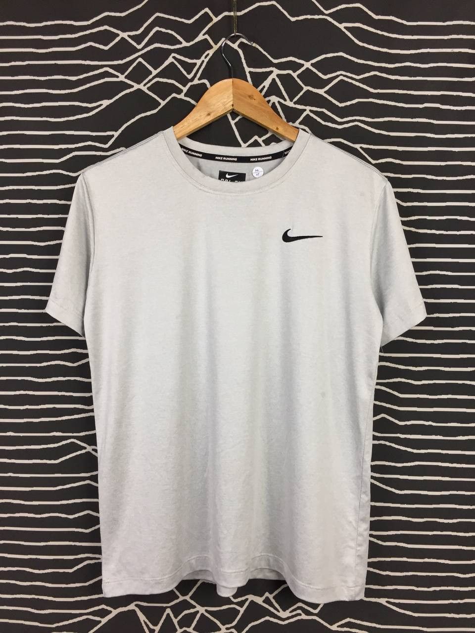 Nike × Vintage Nike Running Dri-Fit Swoosh Embroidered Logo Sportswear Tee Size US M / EU 48-50 / 2 - 2 Thumbnail