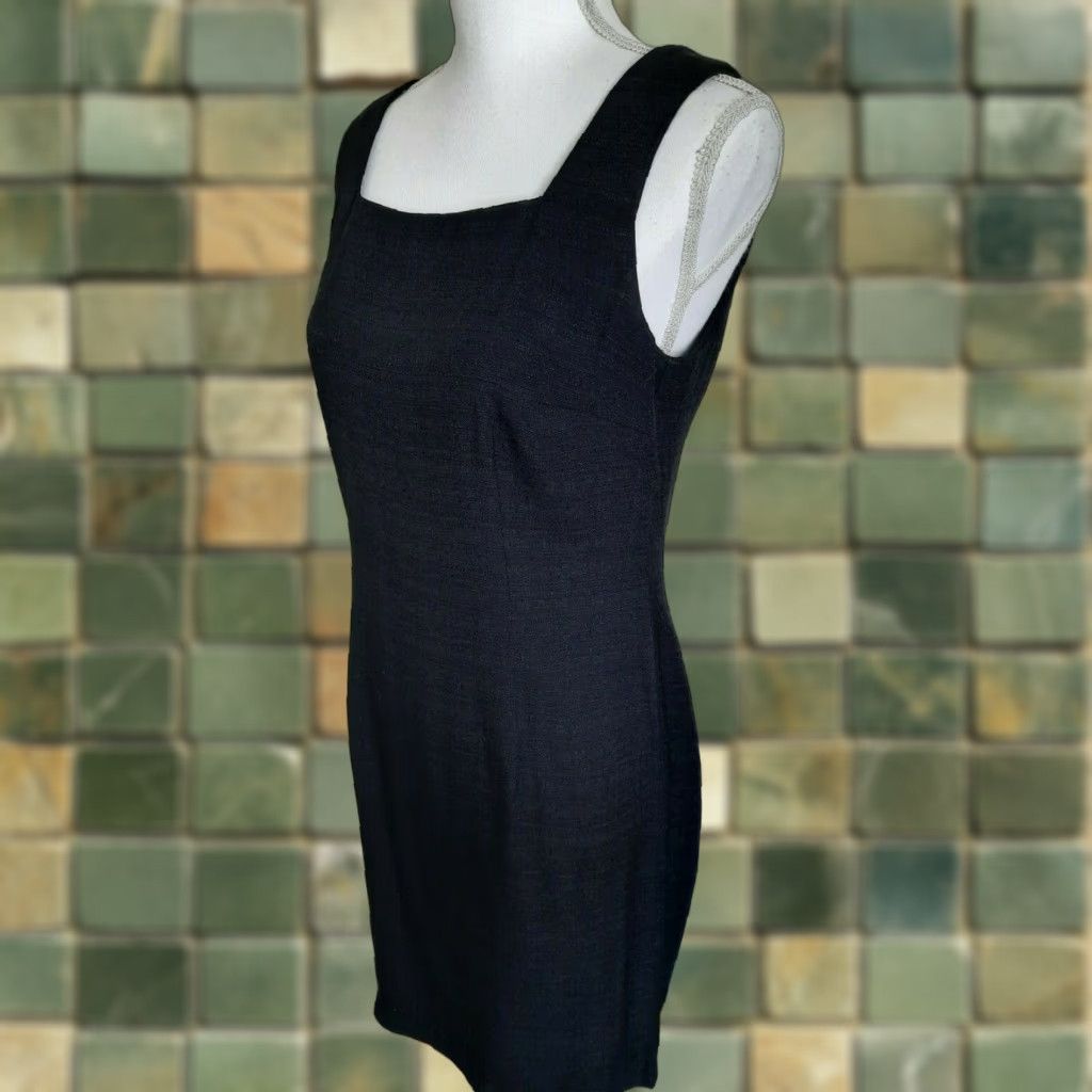 Vintage VIRGO Vintage Little Black Sleeveless Dress Pencil Dress Size 6 Rayon USA Square Neck Womens Sleeveless 90s Casual Knee Length Size M / US 6-8 / IT 42-44 - 1 Thumbnail