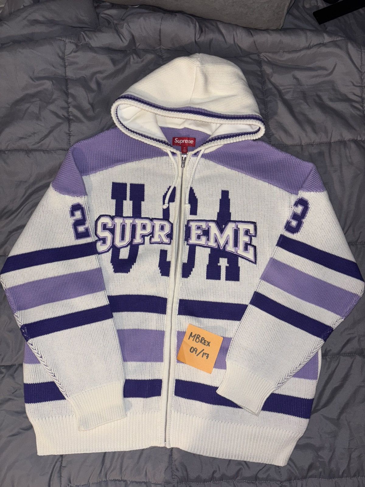 Supreme Supreme FW23 Blurred Logo Sweater Blue/Pink/White