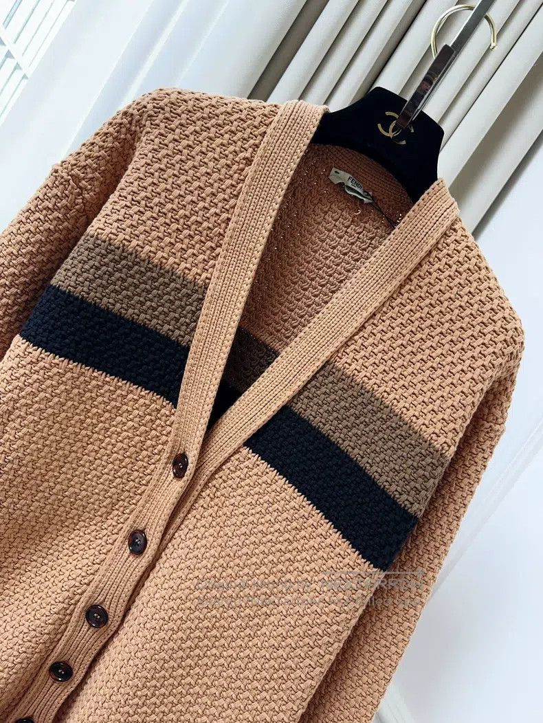 Fendi Fendi Khaki color-blocked knitted cardigan jacket Size XXS / US 00 / IT 34 - 3 Thumbnail