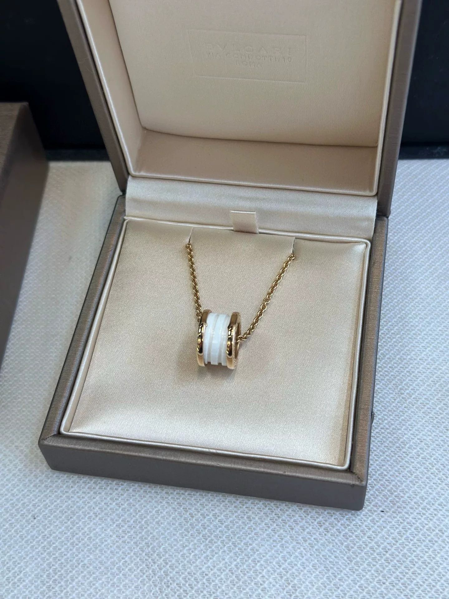 Bvlgari Bulgari B.zero1 White Ceramic Necklace Size ONE SIZE - 1 Thumbnail