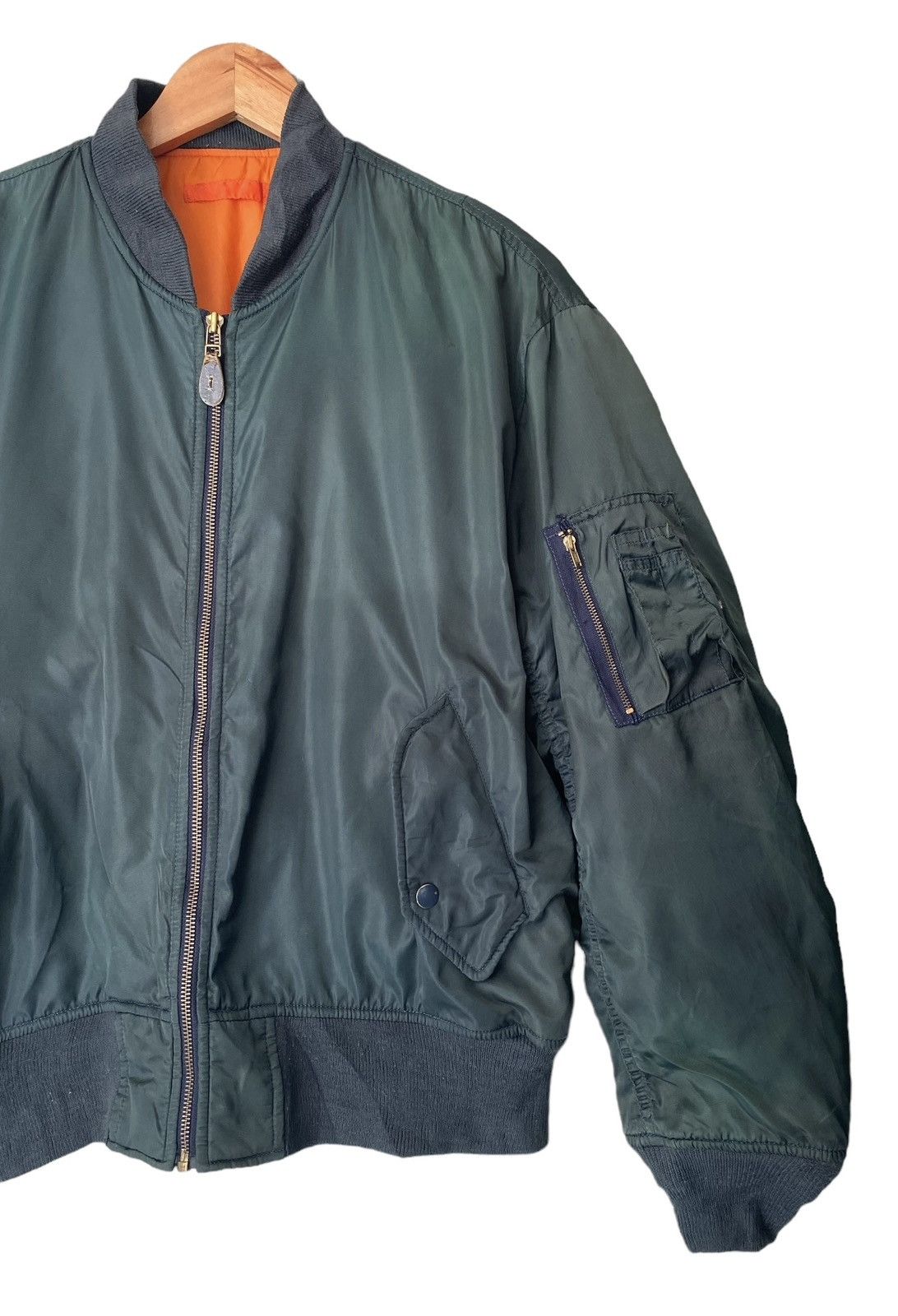 Vintage Vintage MA-1 Bomber Jacket (L) Size US L / EU 52-54 / 3 - 4 Thumbnail