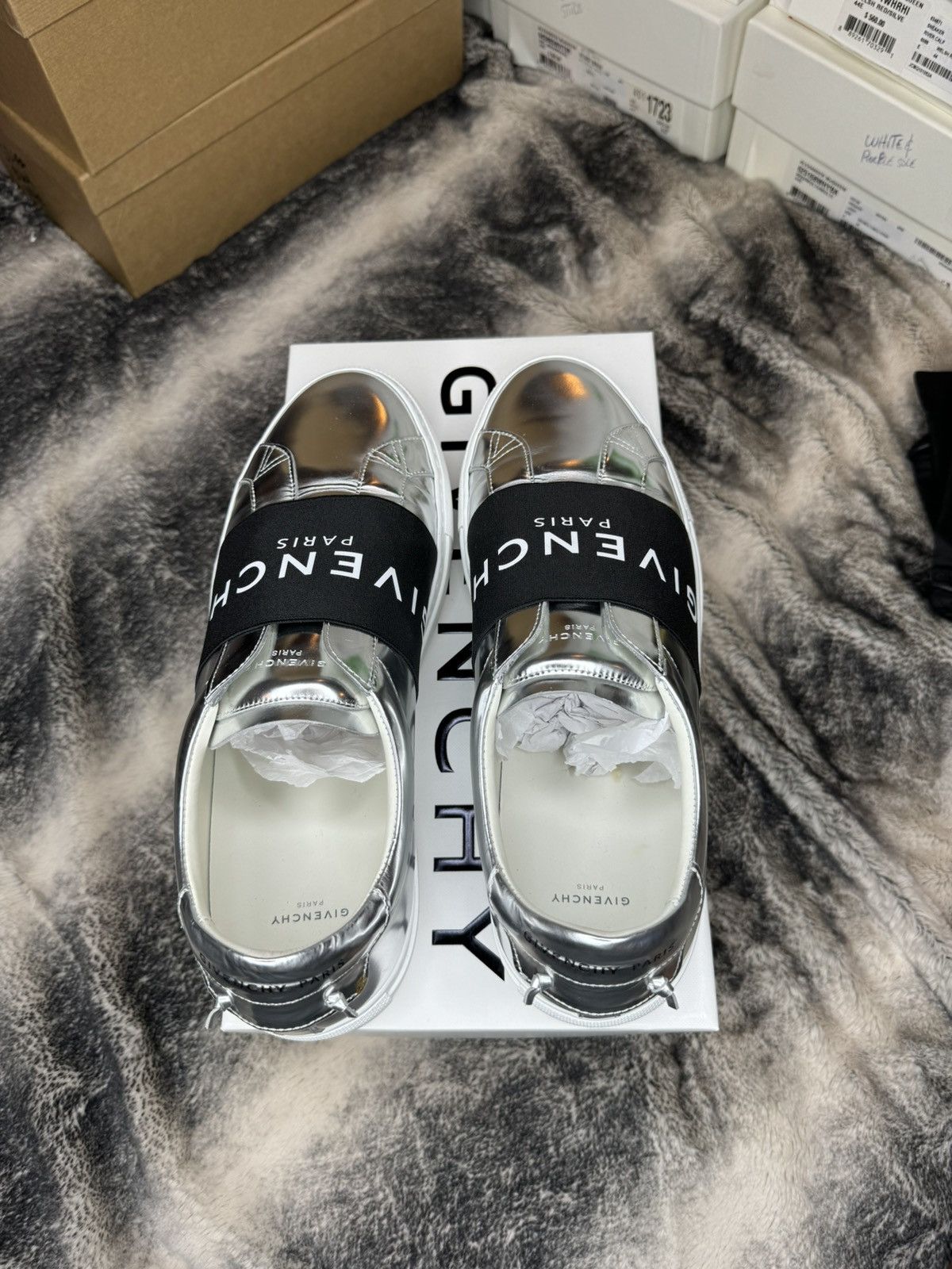 Givenchy Givenchy Urban Street Sneaker - Silvery Size US 10 / EU 43 - 11 Thumbnail