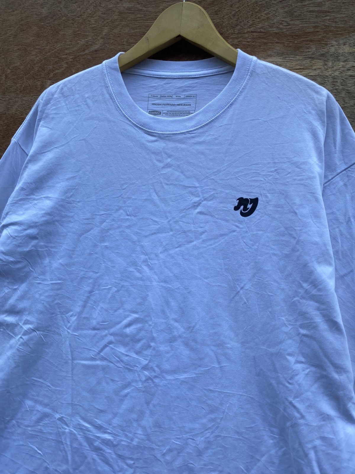Hiroshi Fujiwara Hiroshi fujiwara + new jeans by ador coller longsleeve Size US L / EU 52-54 / 3 - 3 Thumbnail