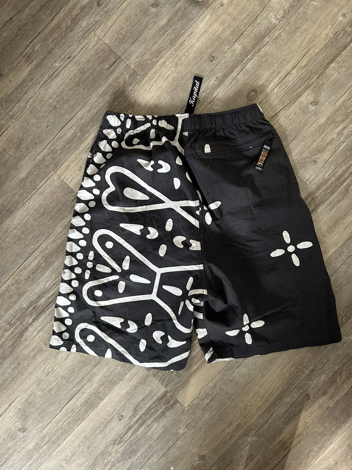 Japanese Brand Straight-Leg Printed Combed Cotton-Twill Shorts Size US 32 / EU 48 - 2 Thumbnail
