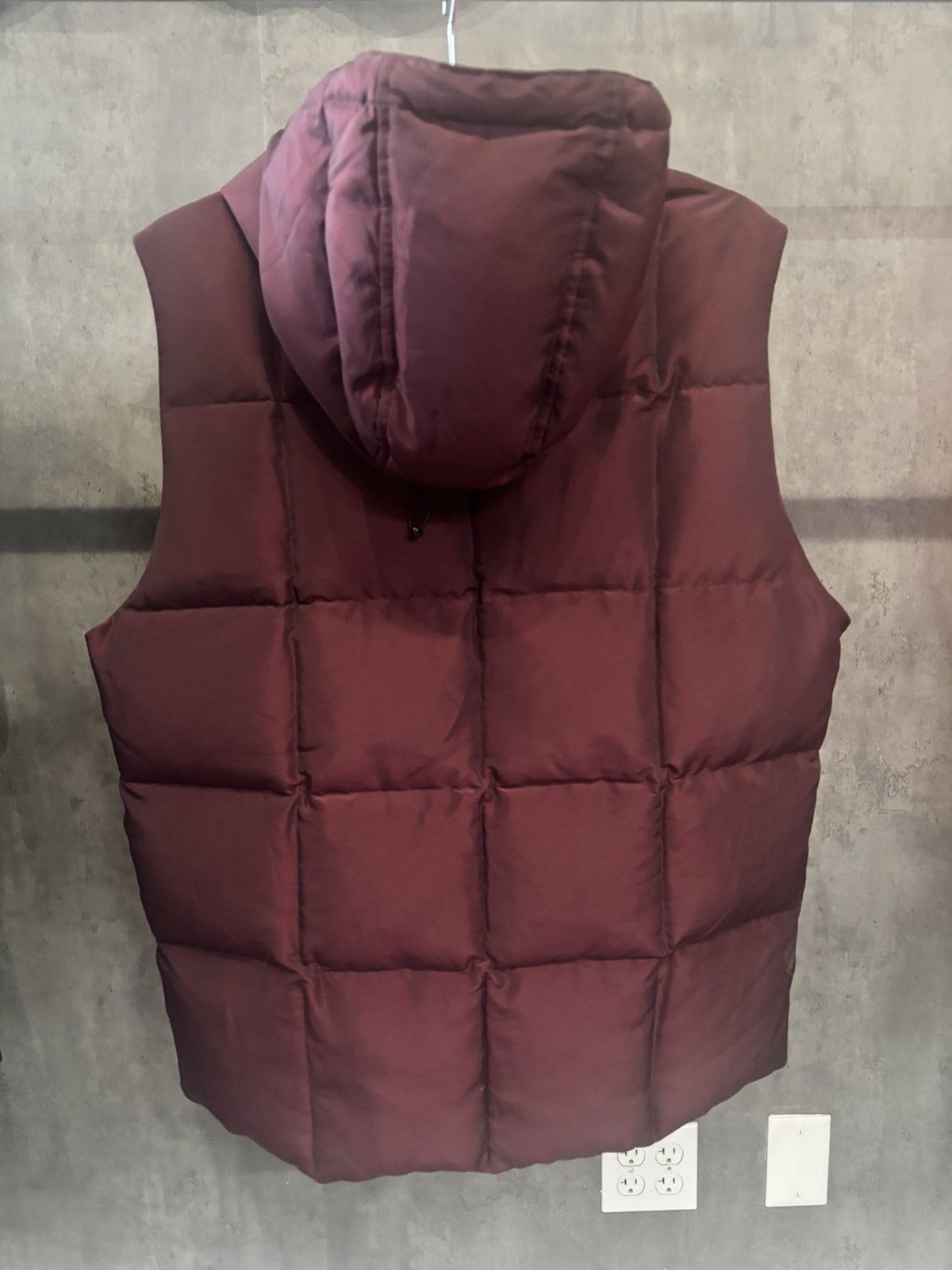 Supreme 2014 SUPREME IRIDESCENT PUFFER VEST SIZE XL Size US XL / EU 56 / 4 - 7 Thumbnail