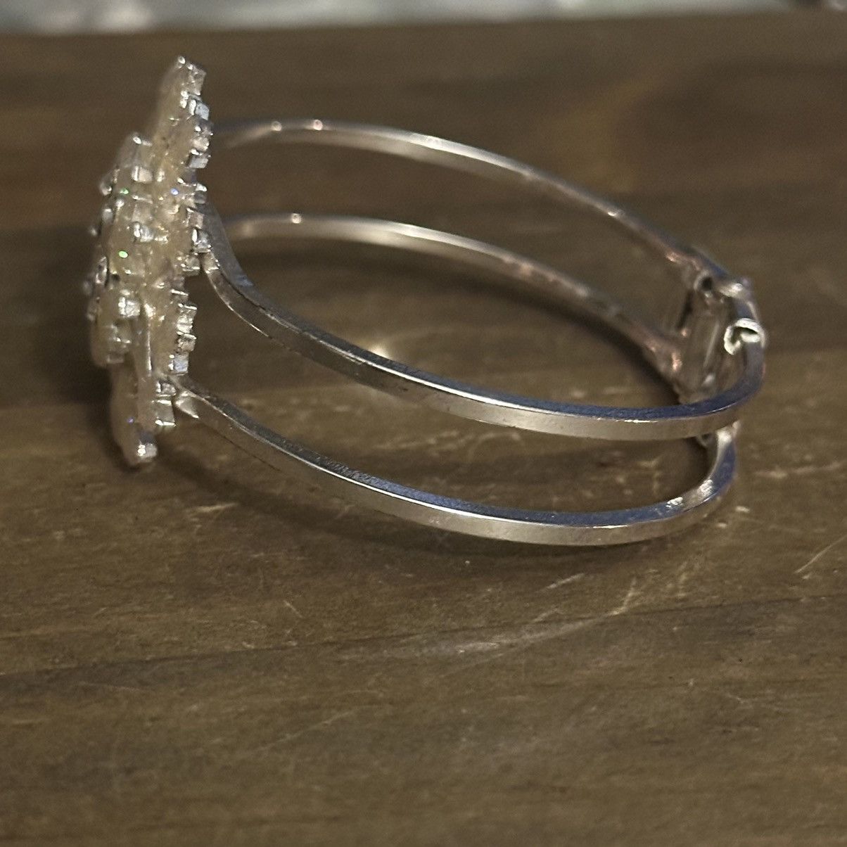 Other Frosted snowflake clamper bracelet Size ONE SIZE - 6 Thumbnail