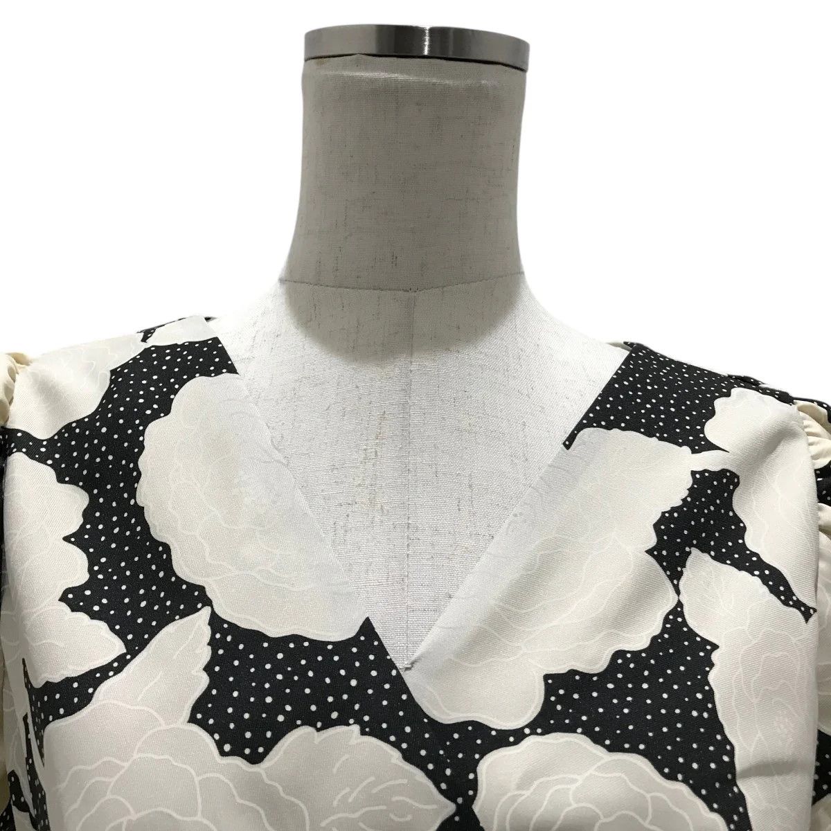 Other M’s Gracy Floral Midi Dress Size M / US 6-8 / IT 42-44 - 4 Thumbnail