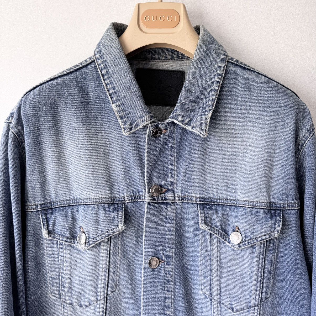 Gucci Gucci Tom Ford 2000’s Washed Distressed Denim Trucker Jacket Size US L / EU 52-54 / 3 - 2 Thumbnail