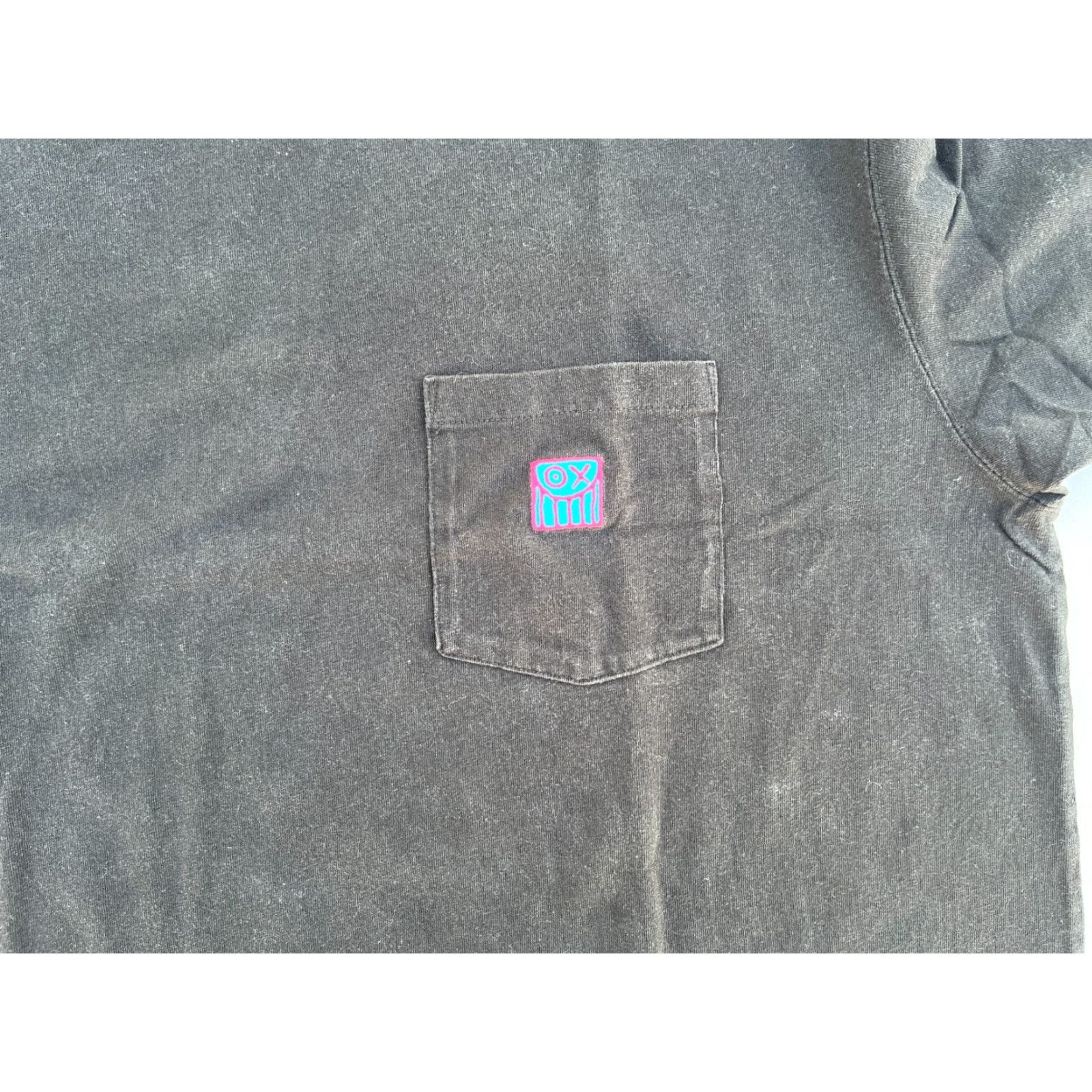 Uniqlo UNIQLO Men’s UT Andre Saraiva Pocket Tee Shirt XL Black Logo Pocket Tee Mens Size US XL / EU 56 / 4 - 5 Thumbnail