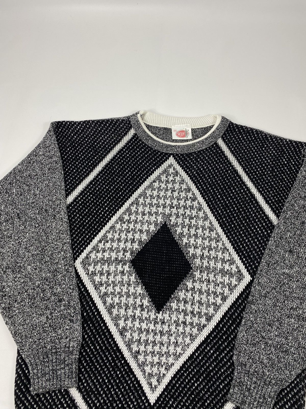Vintage 🔥LASTDROP🔥Vintage Made In England Geometric Design Oversized Size US M / EU 48-50 / 2 - 4 Thumbnail